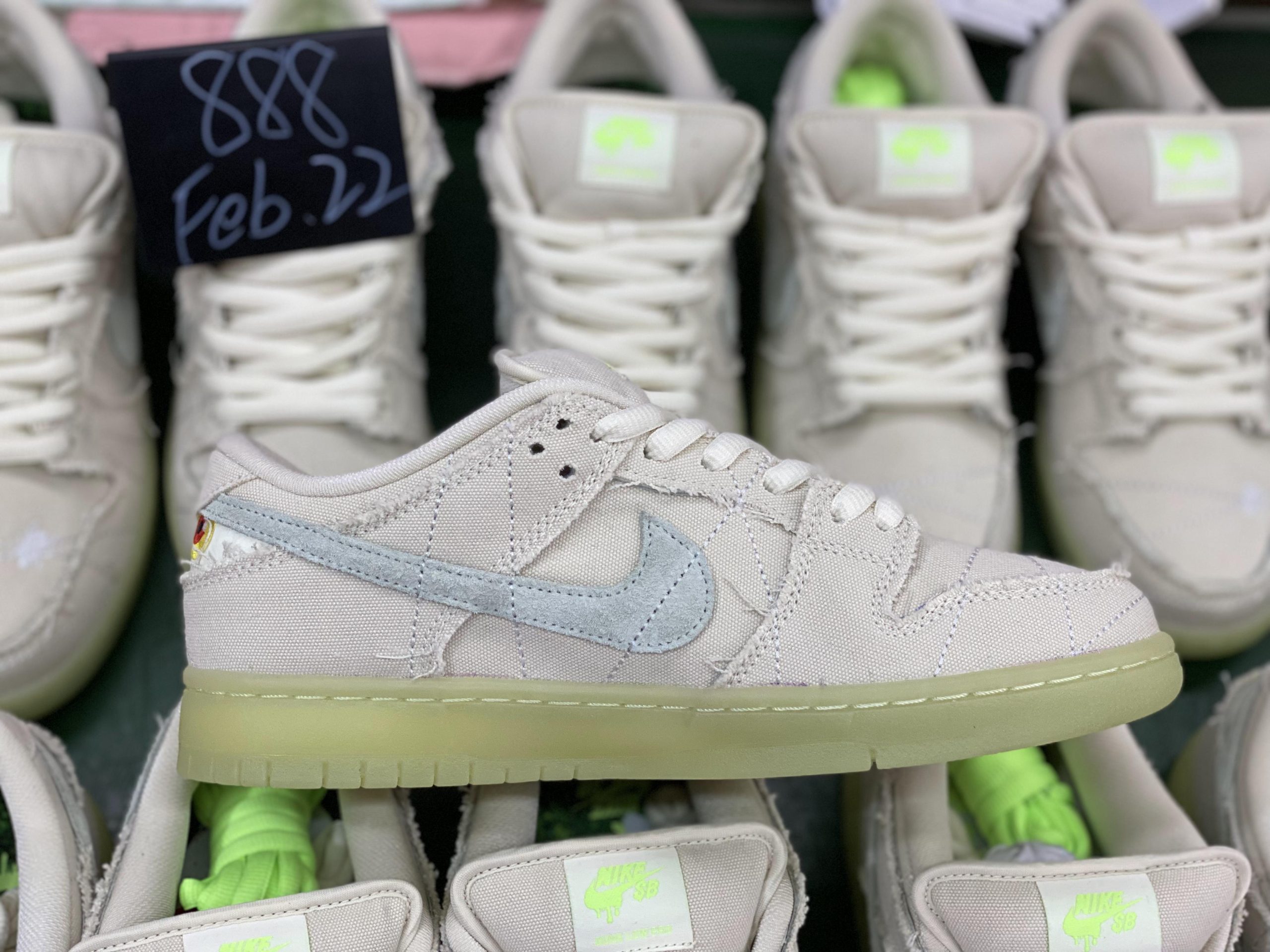 Nike SB Dunk Low Mummy
