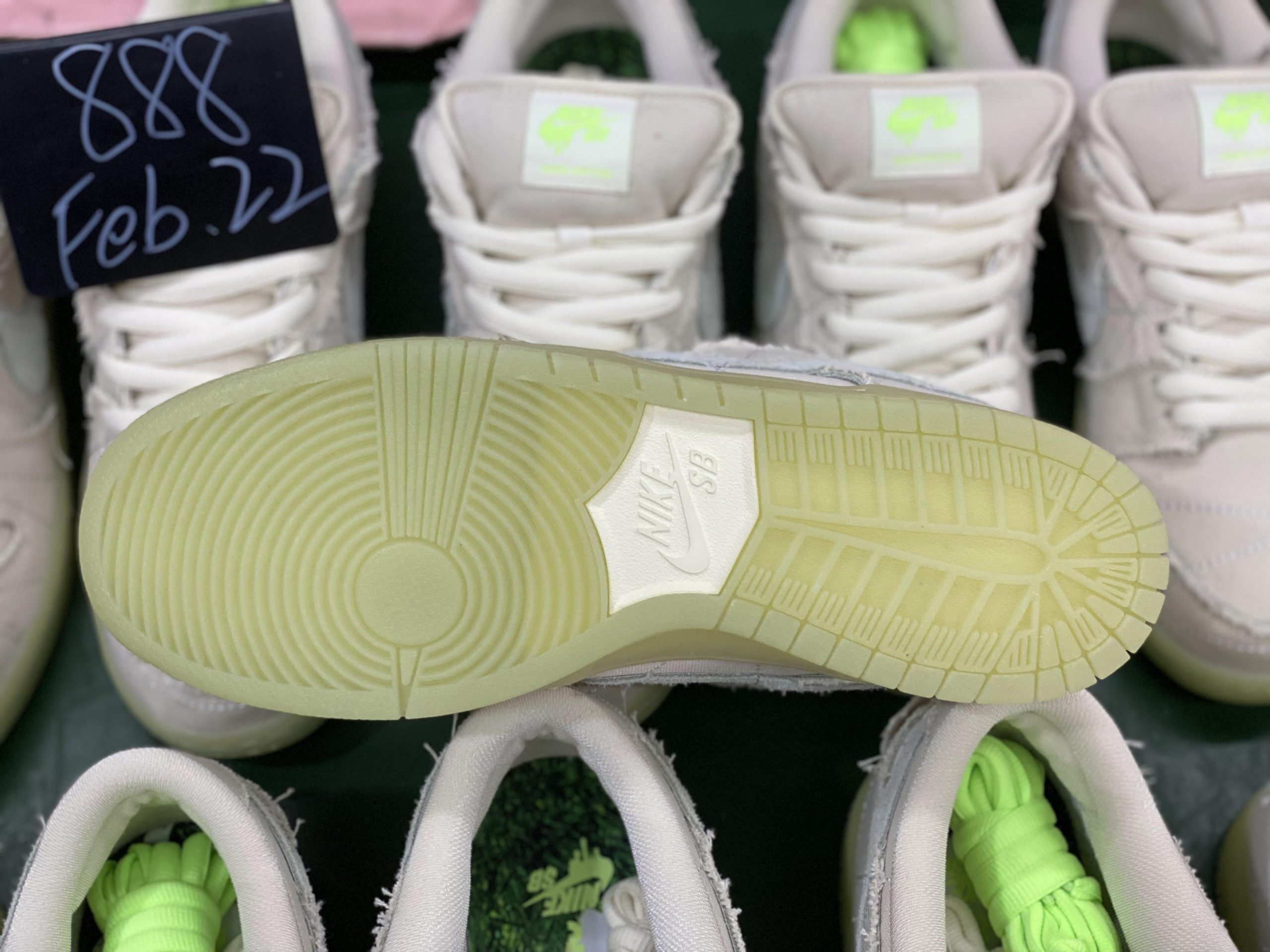 Nike SB Dunk Low Mummy