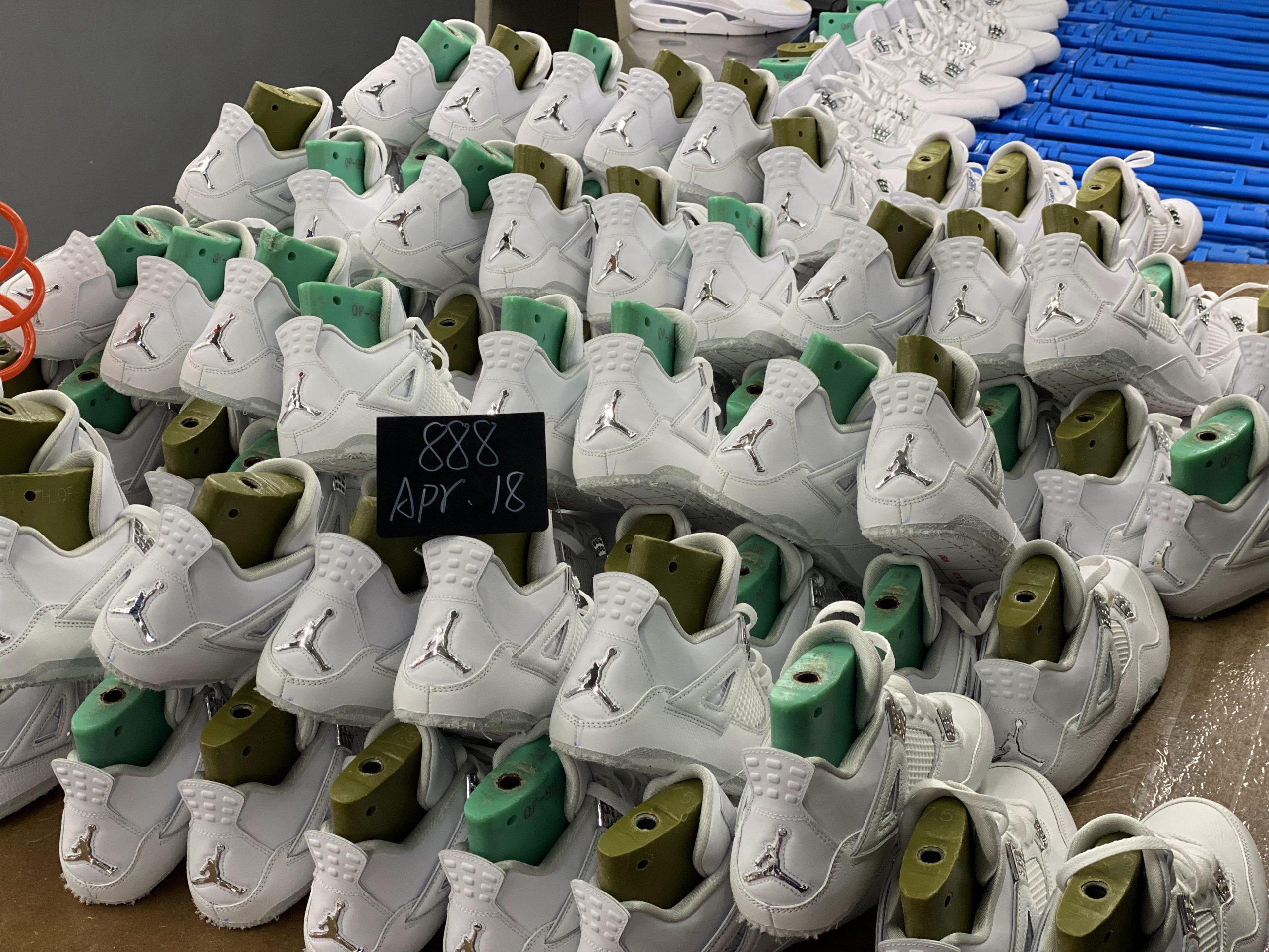 Jordan 4 Retro Pure Money 2017