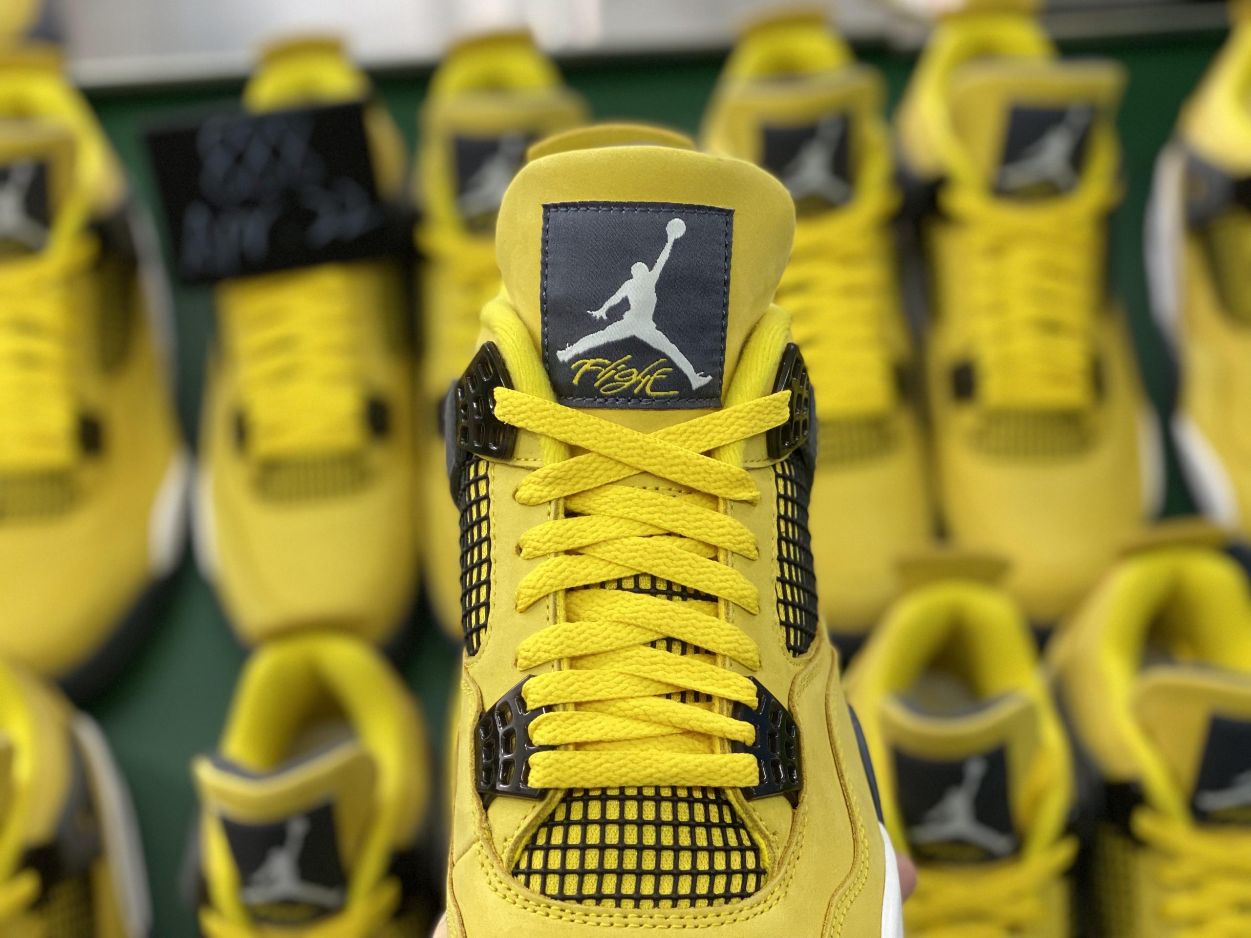 Jordan 4 Retro Lightning 2021