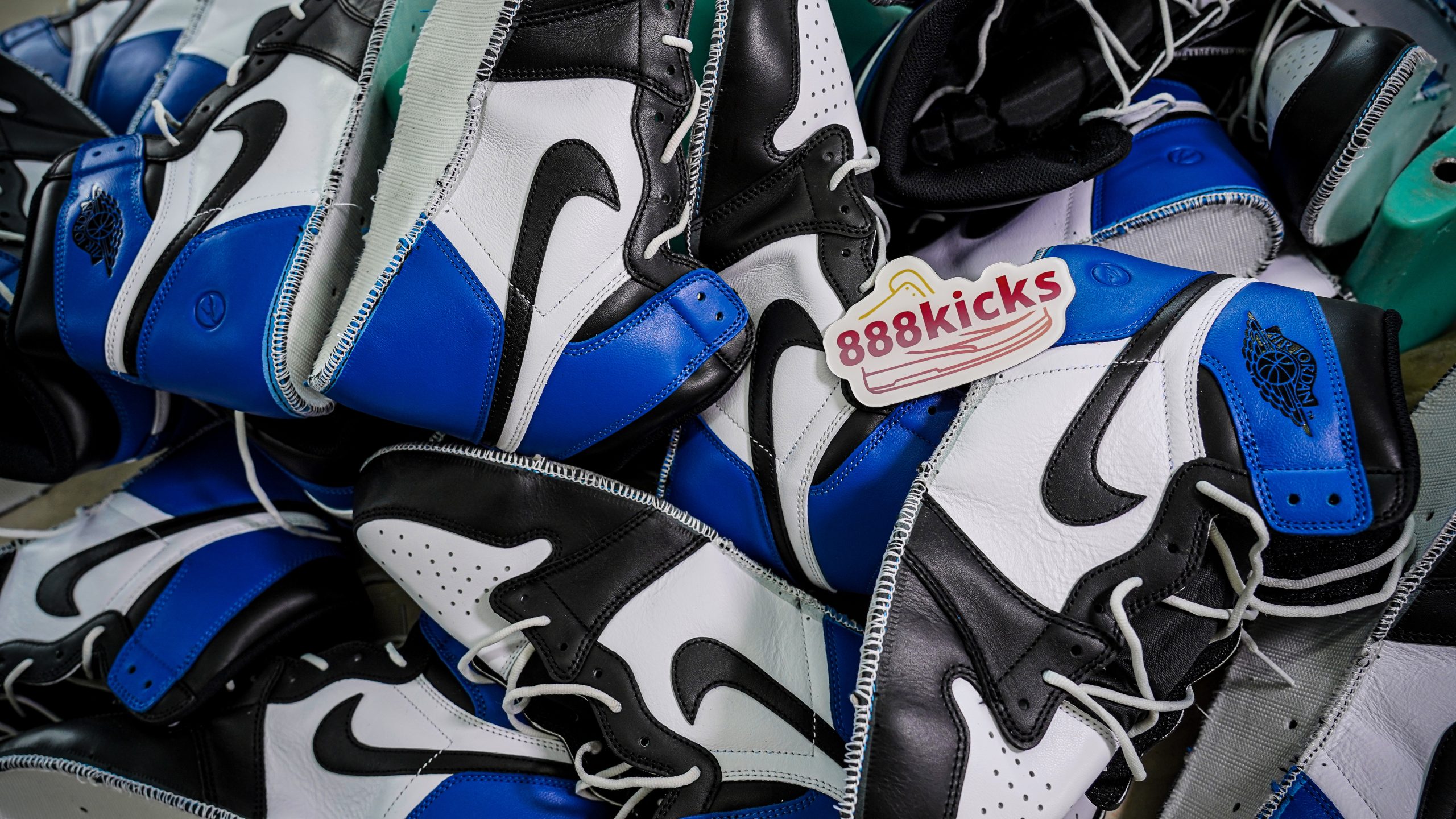 Jordan 1 Retro High Fragment