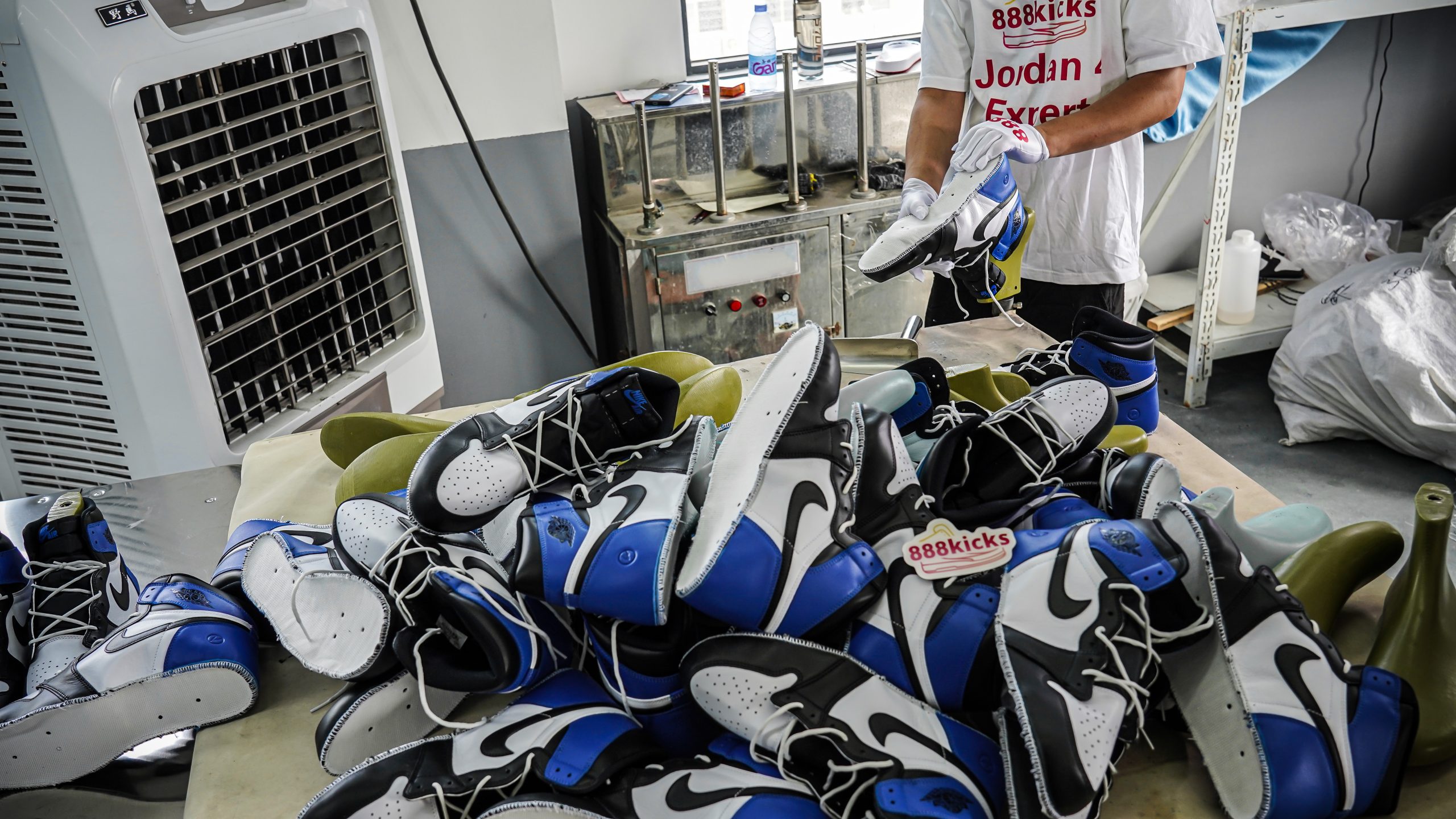 Jordan 1 Retro High Fragment