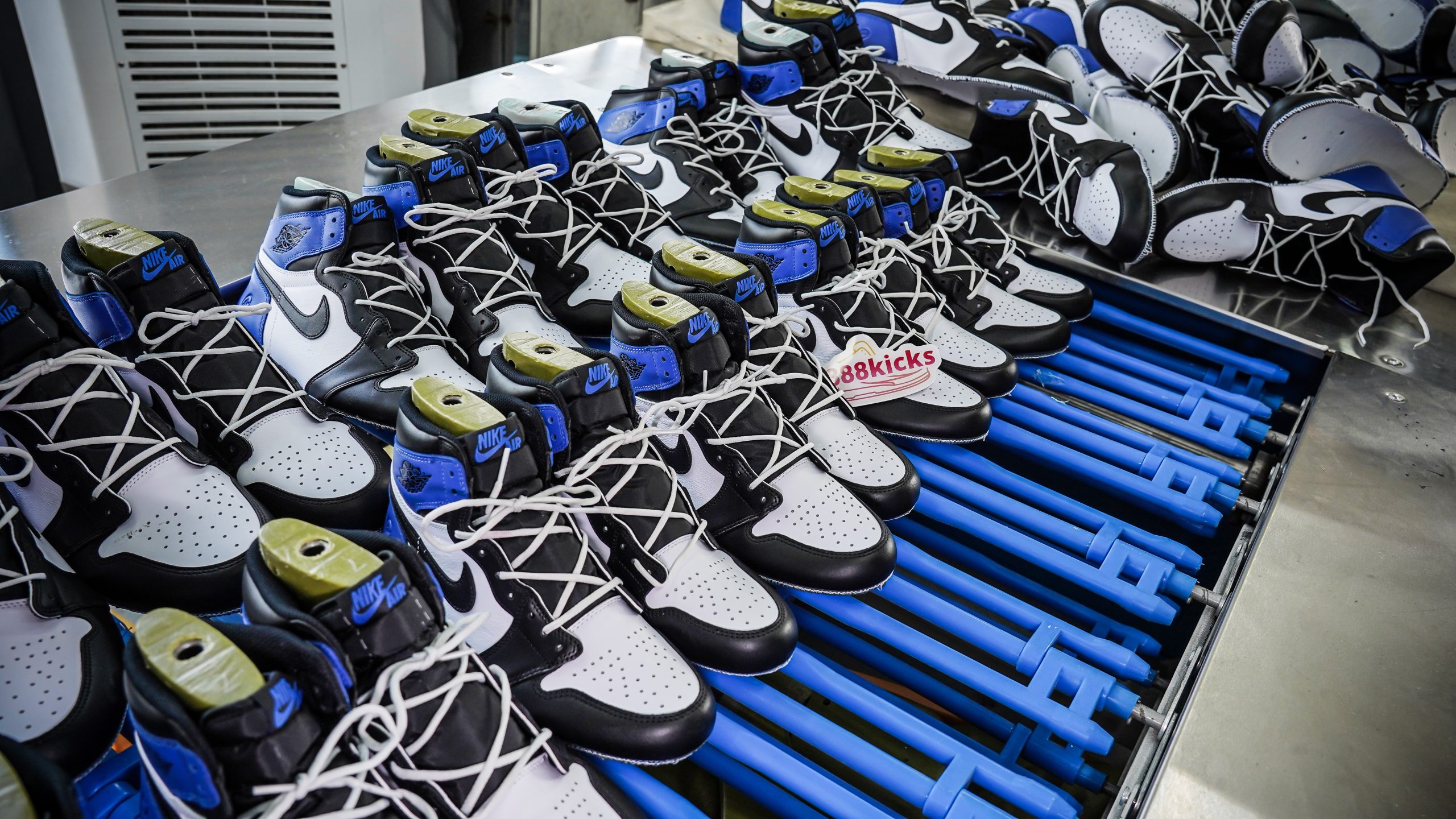 Jordan 1 Retro High Fragment