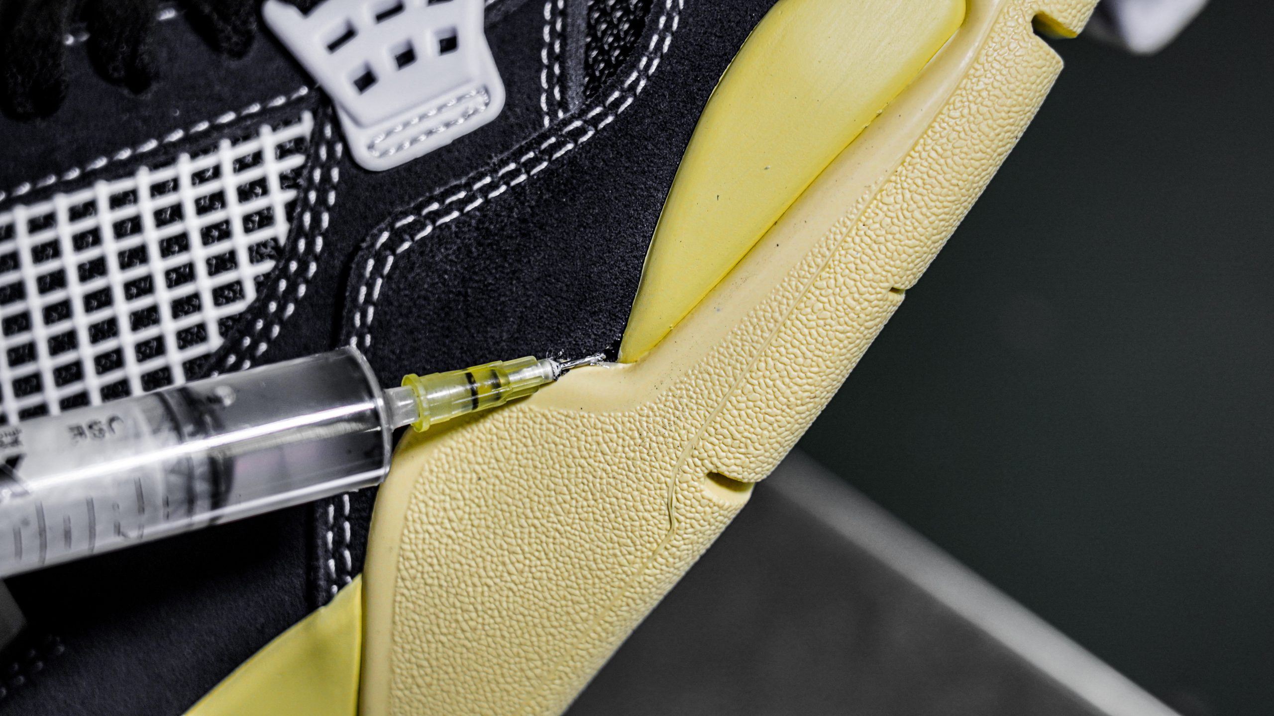 Jordan 4 Retro Union Off Noir