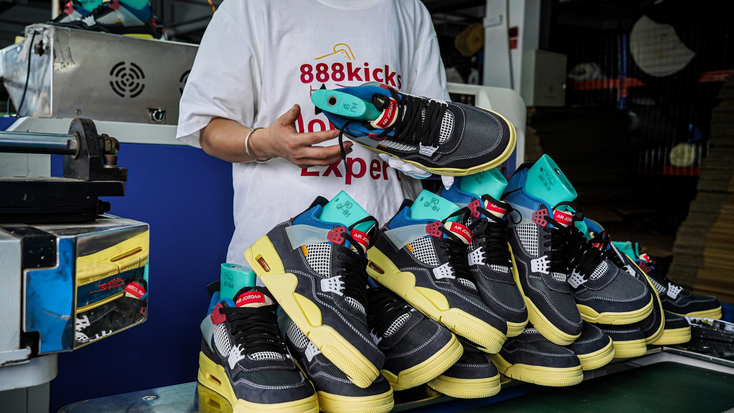 Jordan 4 Retro Union Off Noir