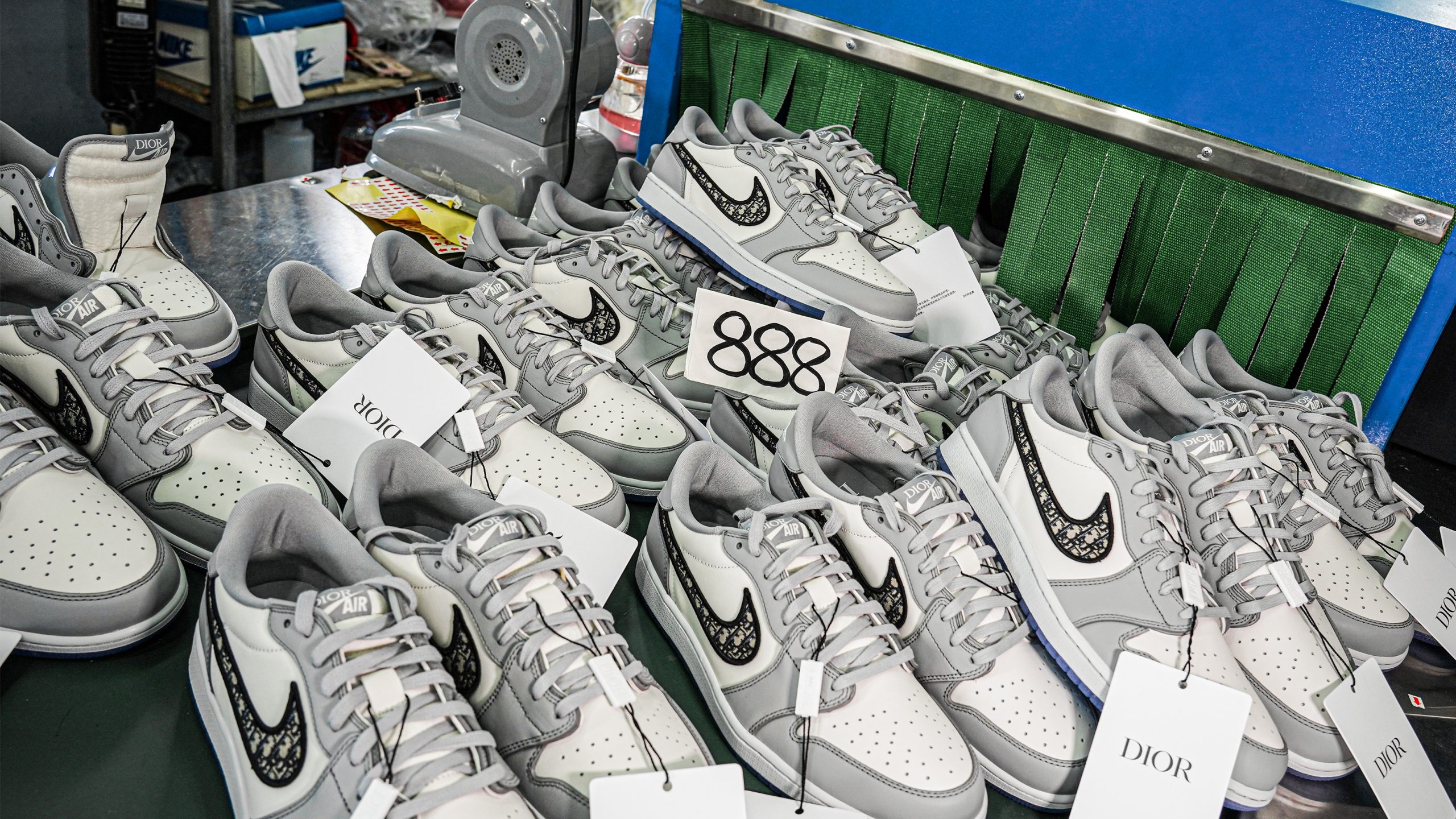 jordan 1 retro low D*or