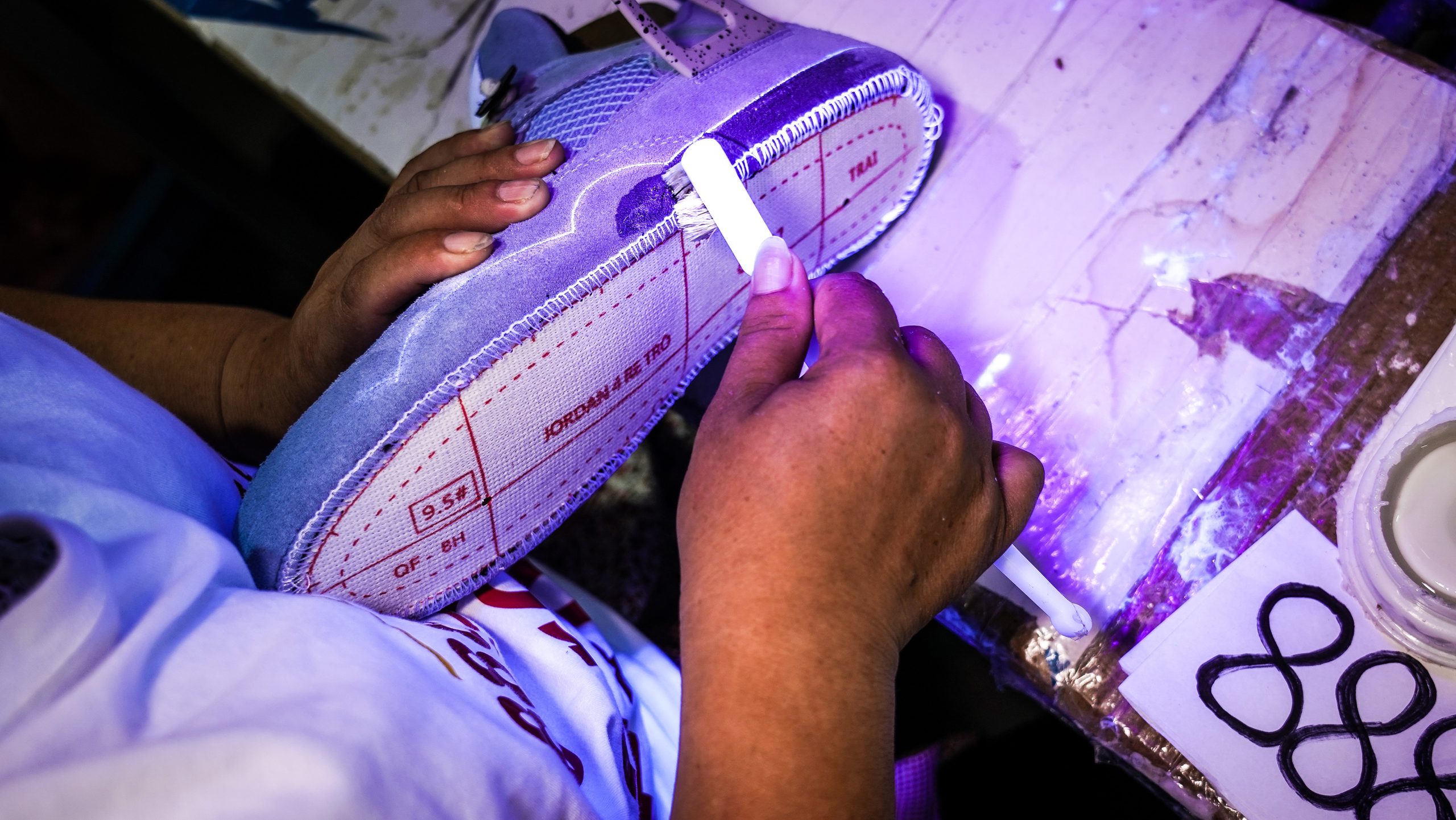 Jordan 4 Retro University Blue