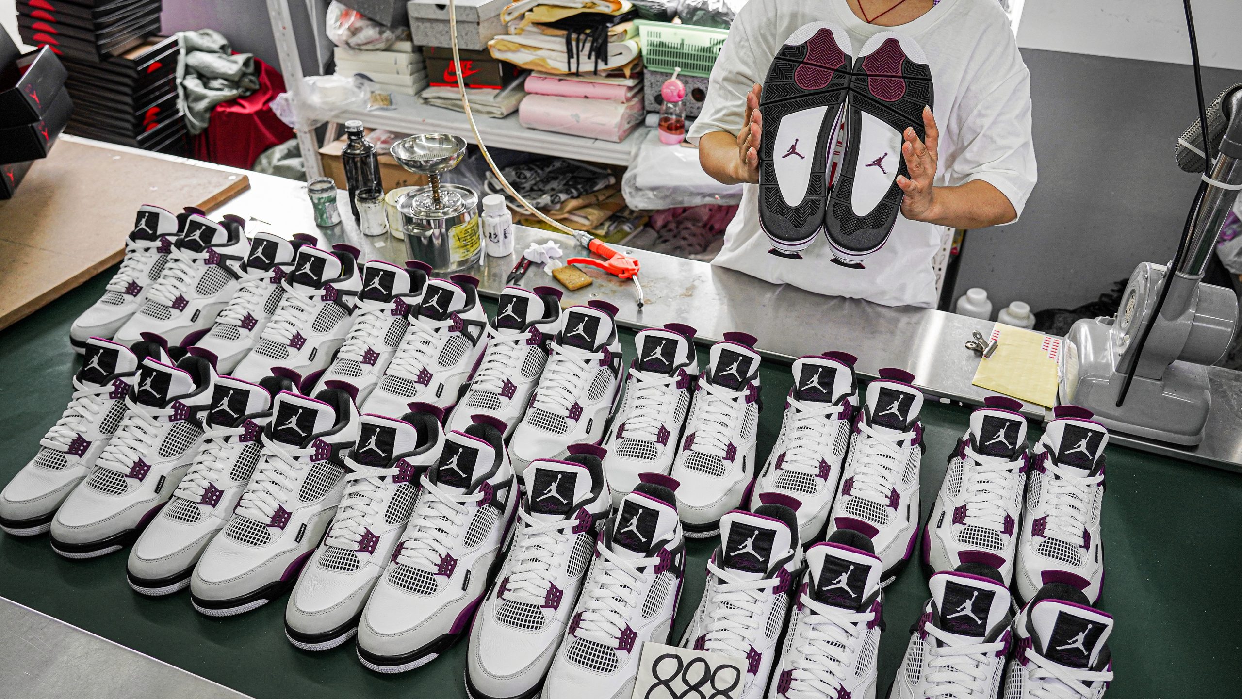 Jordan 4 Retro PSG Paris Saint-Germain