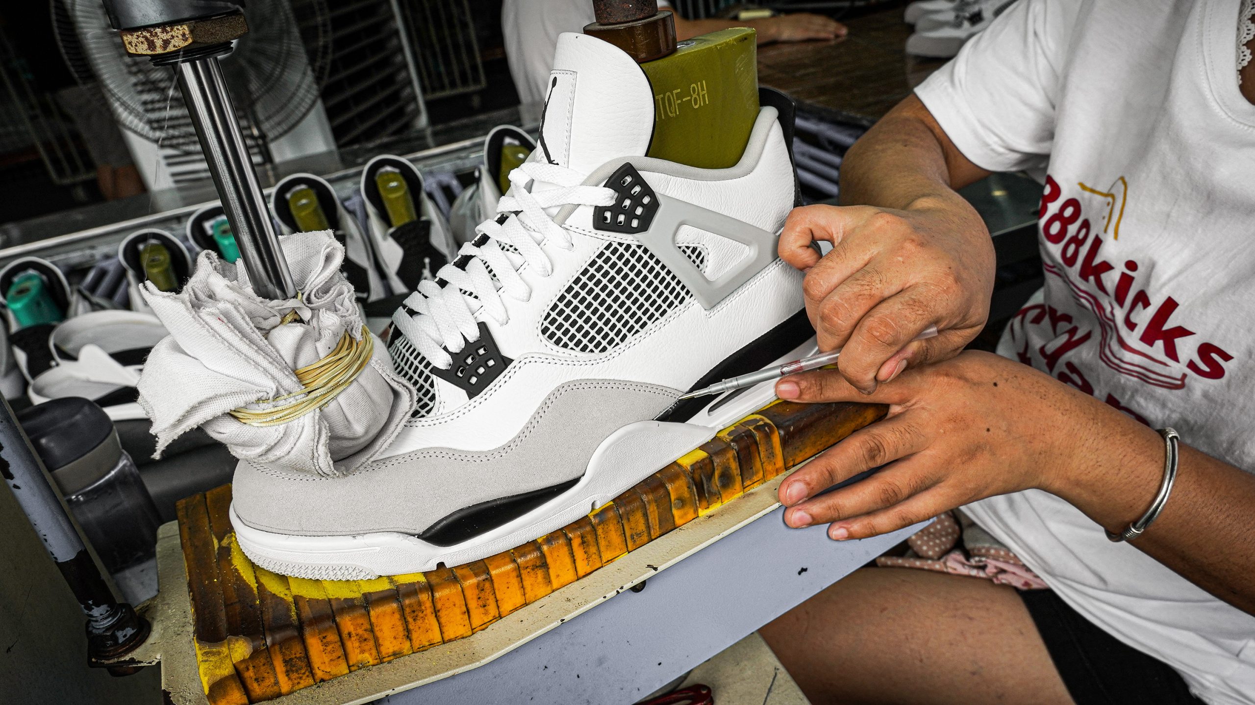 Jordan 4 Retro Military Black