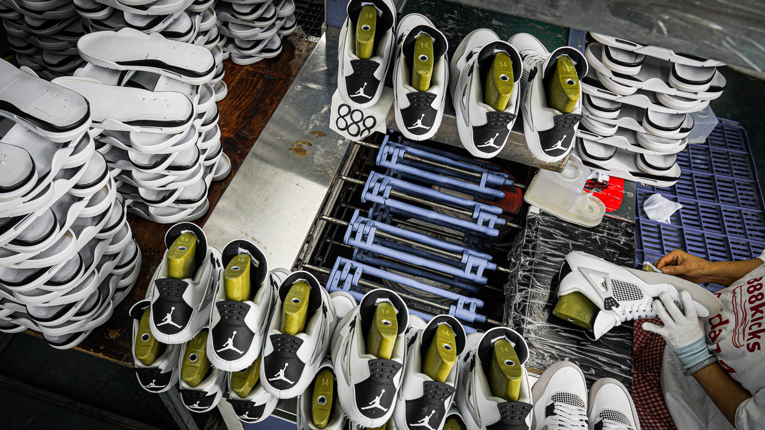 Jordan 4 Retro Military Black