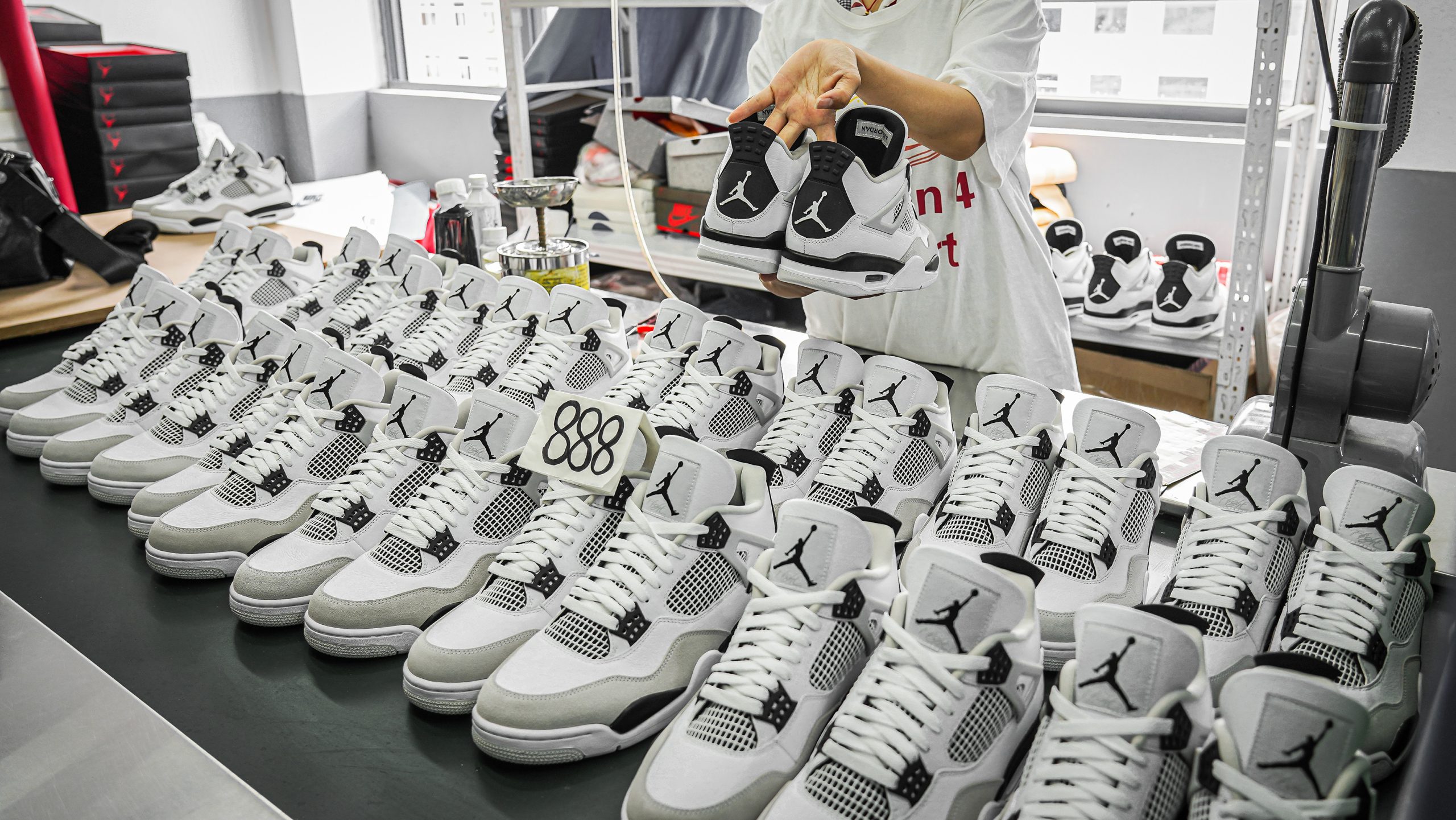 Jordan 4 Retro Military Black