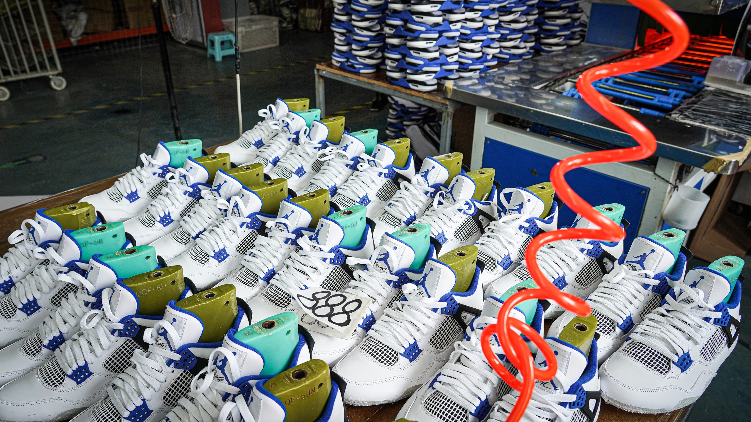 Jordan 4 Retro Motorsports 2017