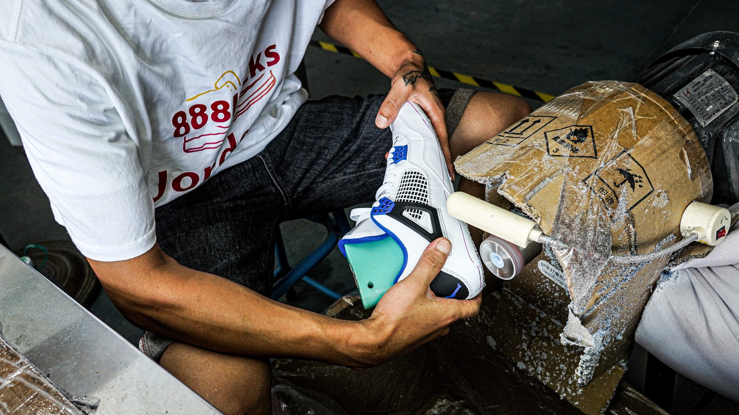 Jordan 4 Retro Motorsports 2017