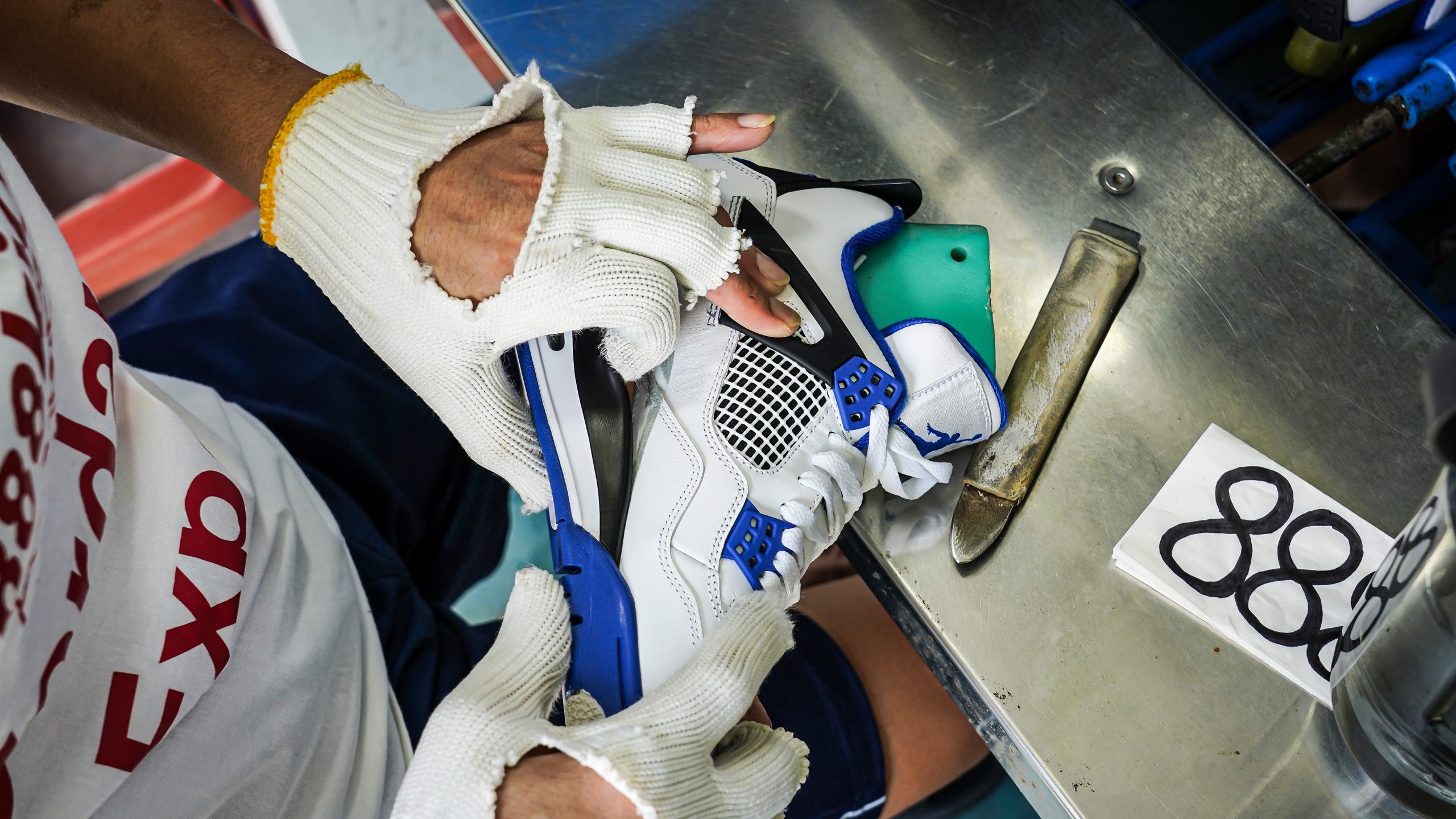 Jordan 4 Retro Motorsports 2017