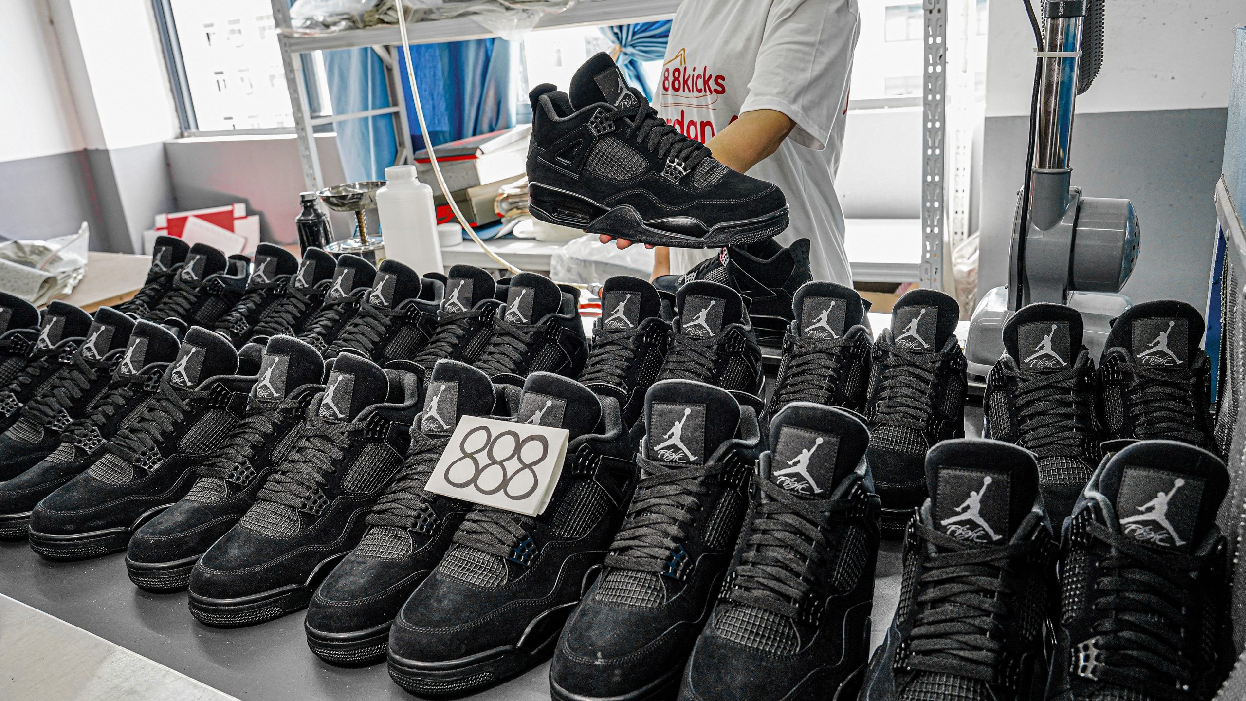 Jordan 4 Retro Black Cat 2020