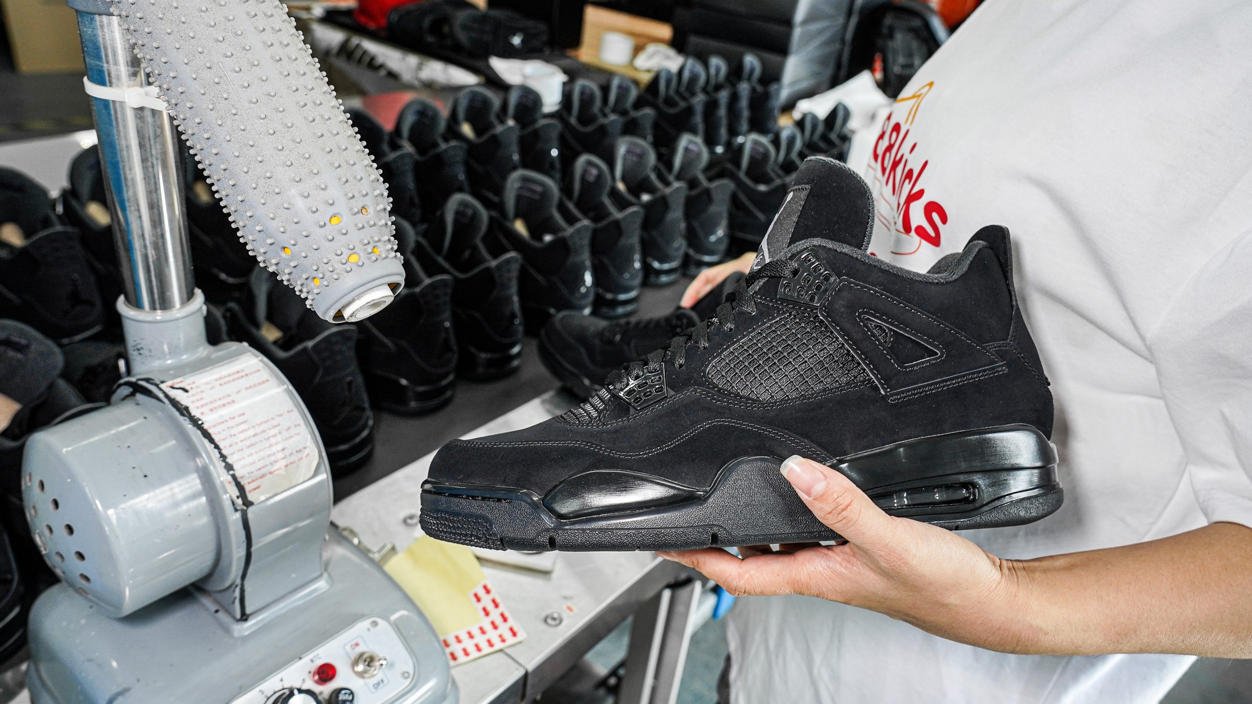 Jordan 4 Retro Black Cat 2020