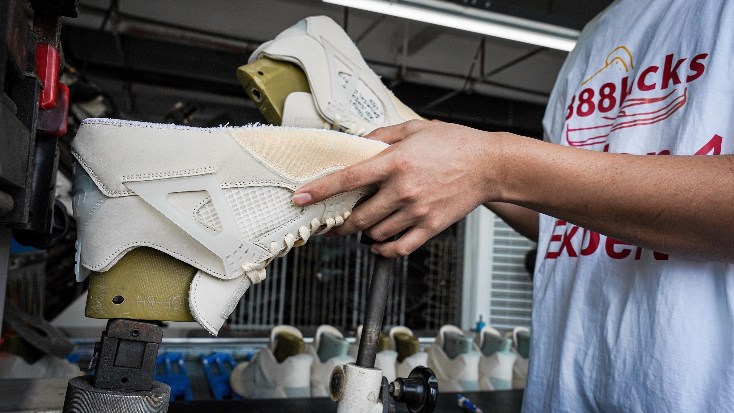 Jordan 4 Retro Off-White Sail