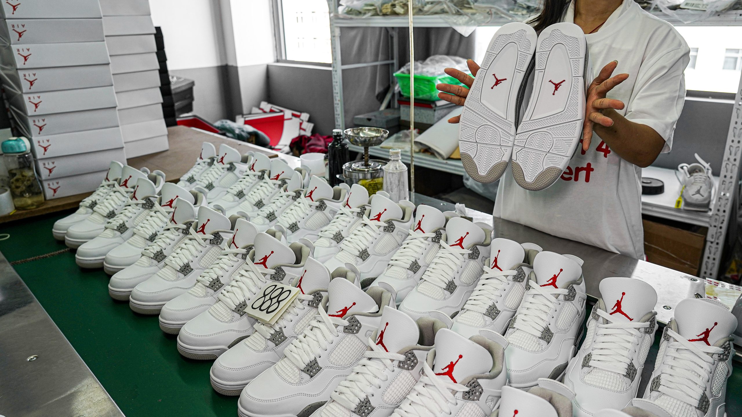 Jordan 4 Retro White Oreo 2021