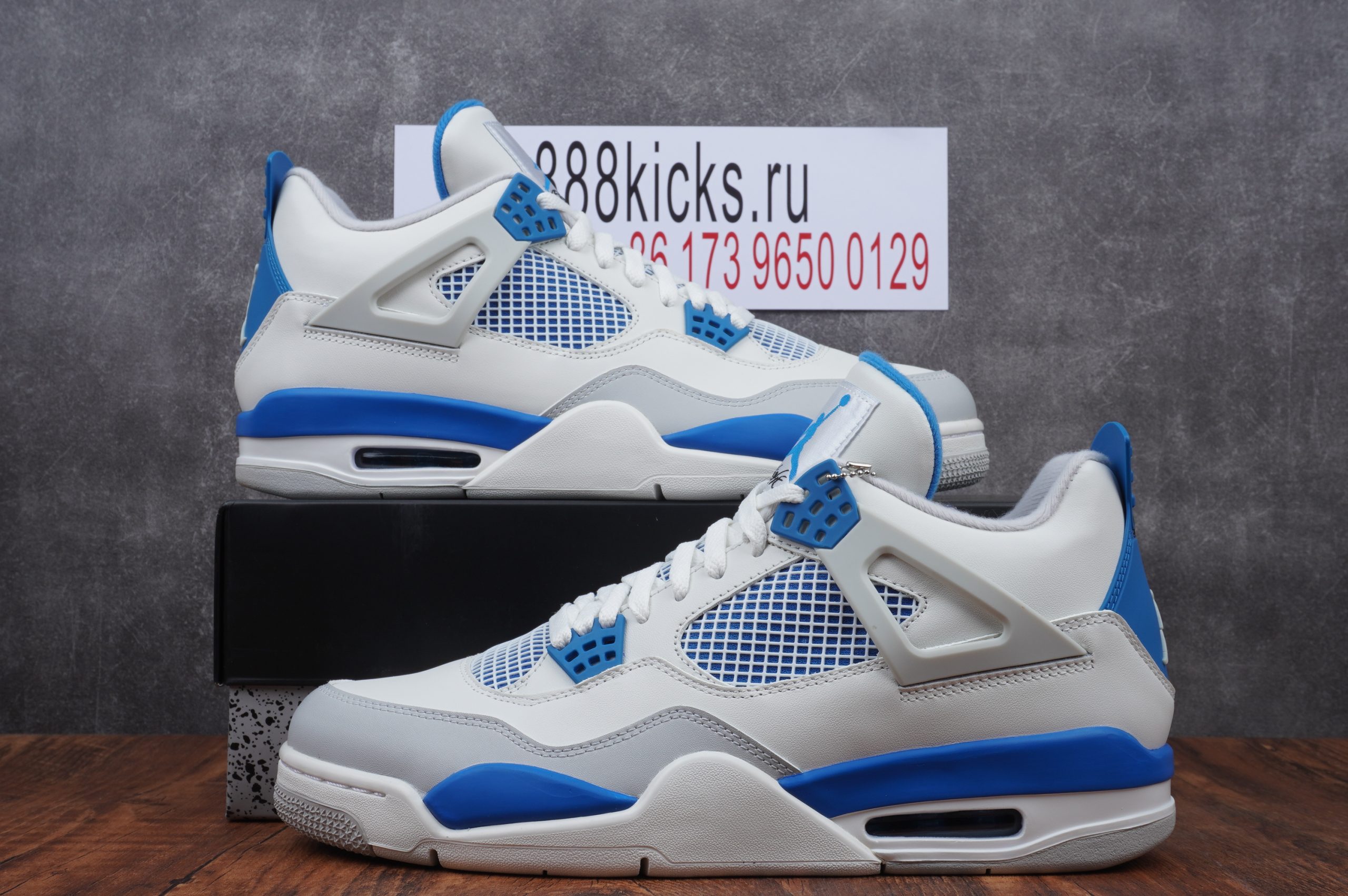 Jordan 4 Retro Military Blue 2012