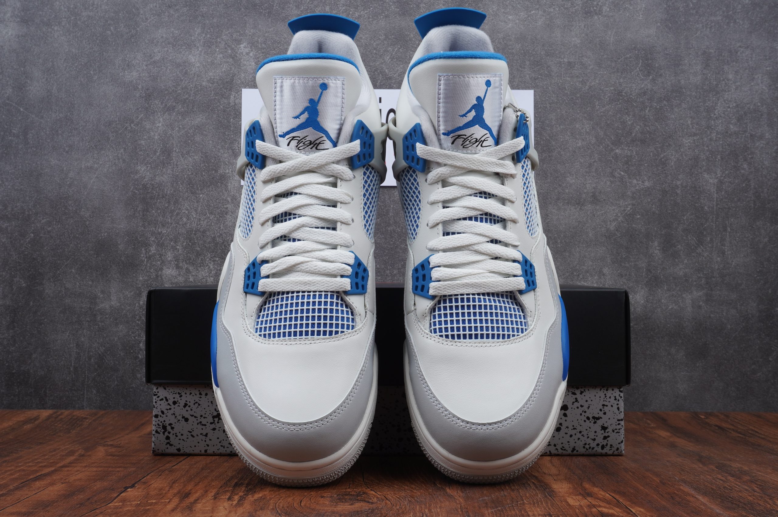 Jordan 4 Retro Military Blue 2012