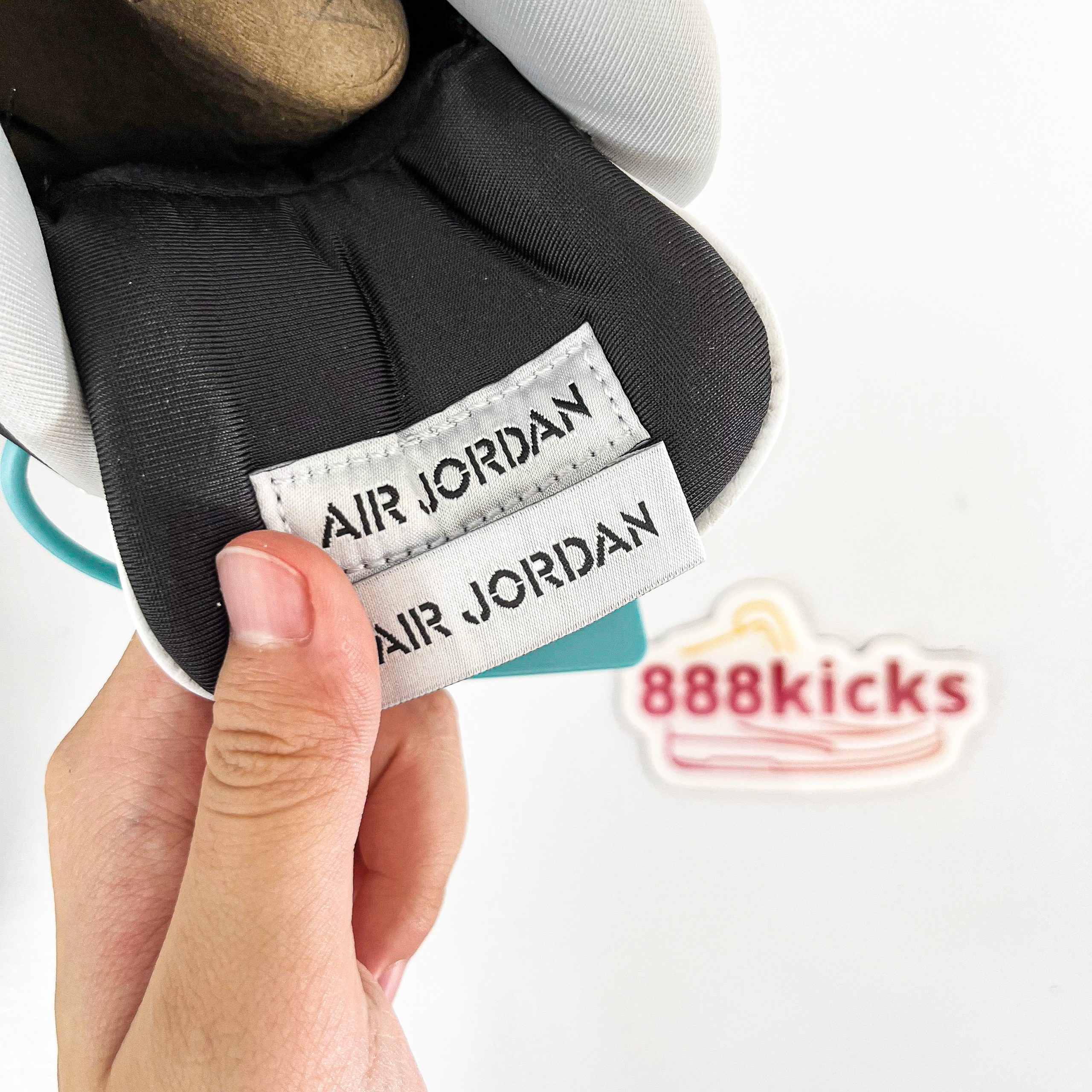 Jordan 4 Retro Military Black