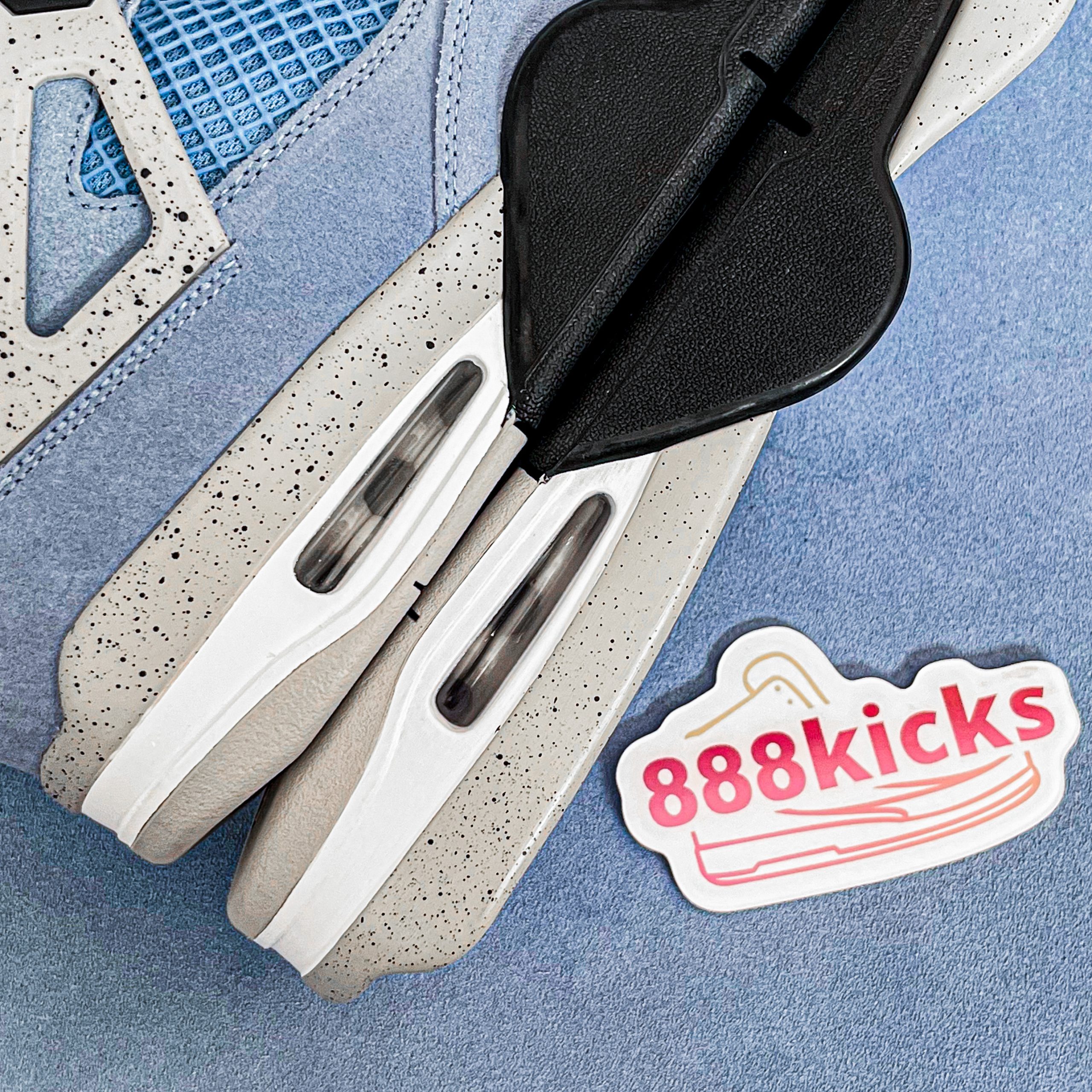 Jordan 4 Retro University Blue