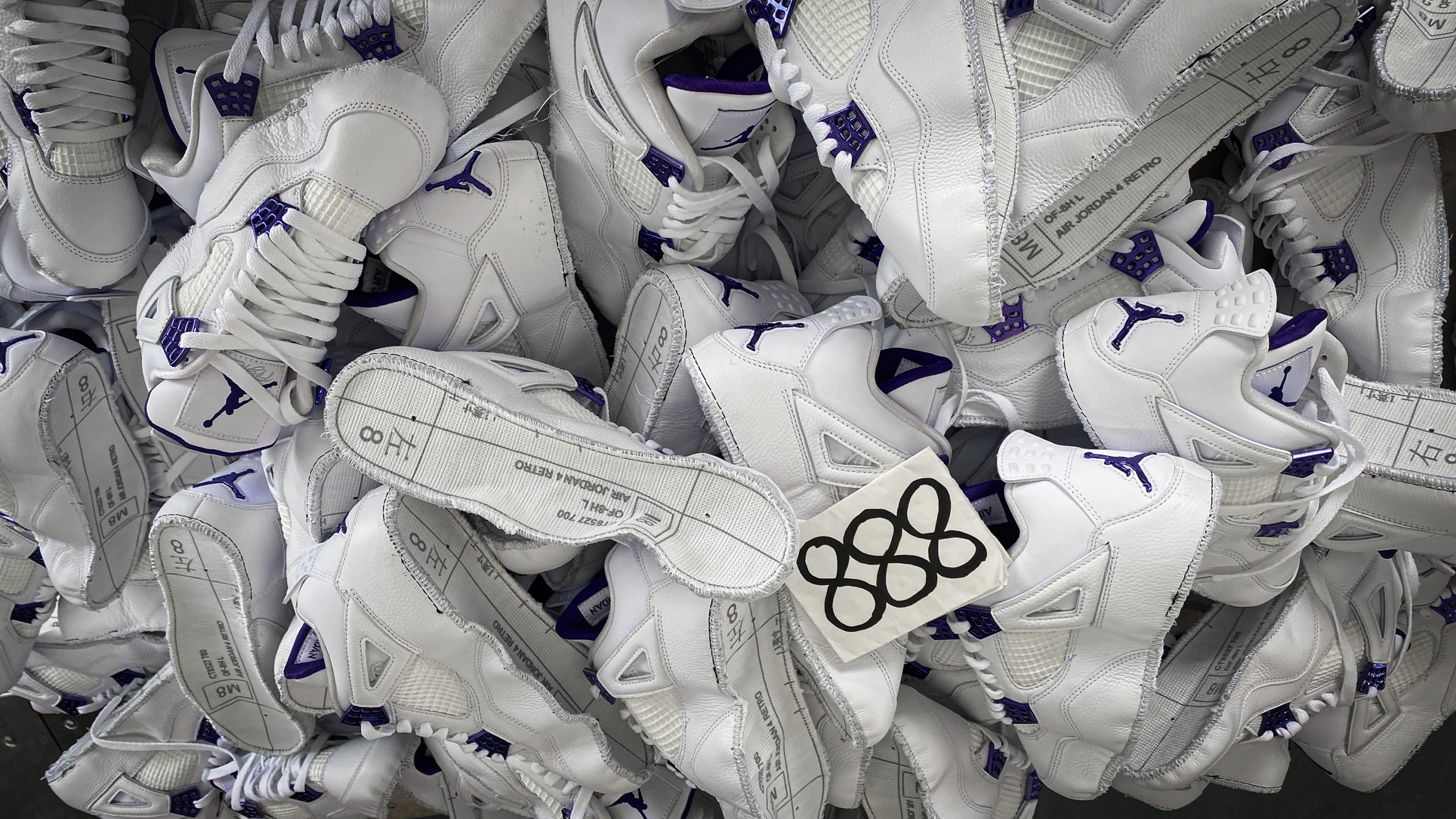 Jordan 4 Retro Metallic Purple