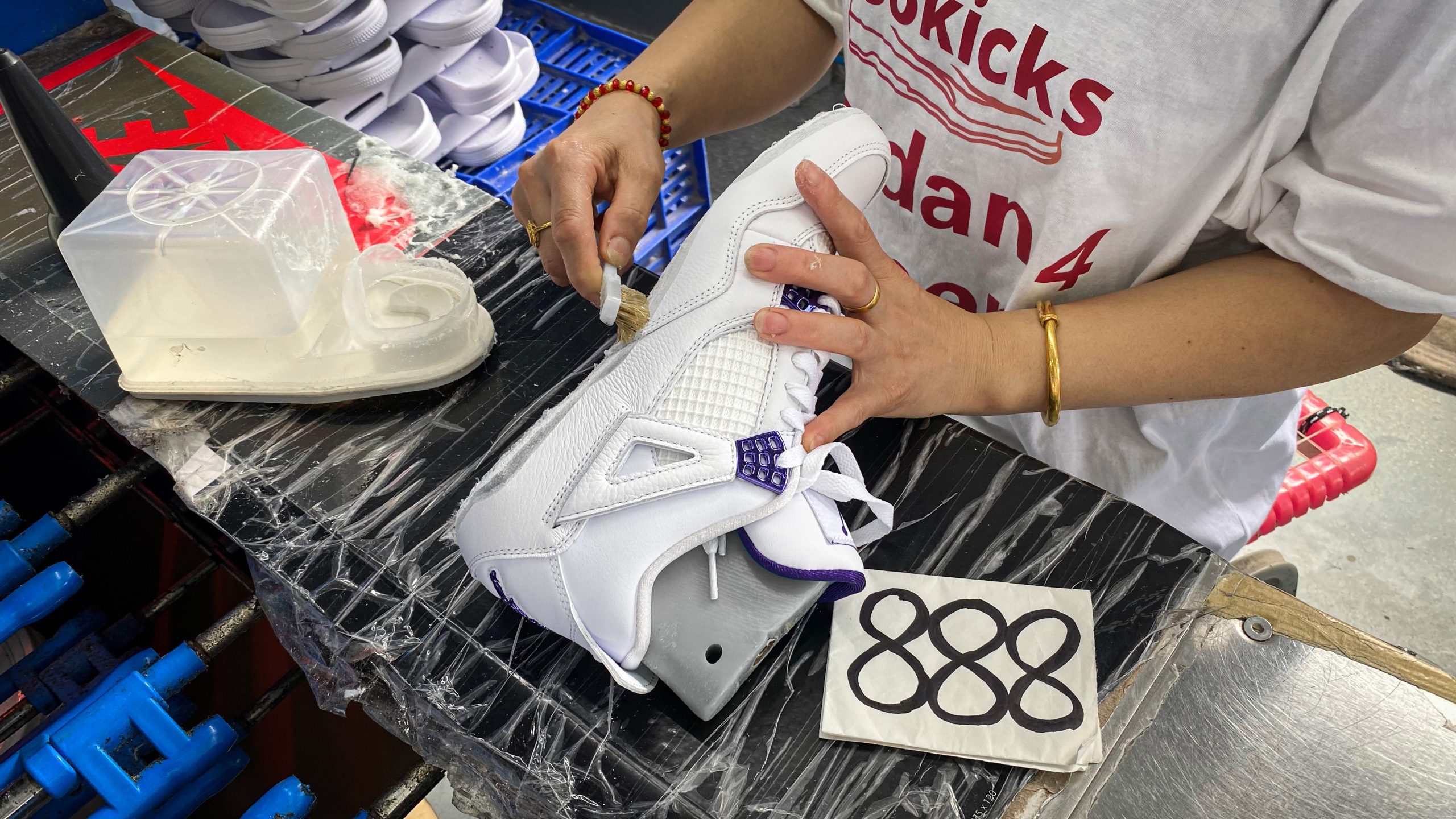 Jordan 4 Retro Metallic Purple