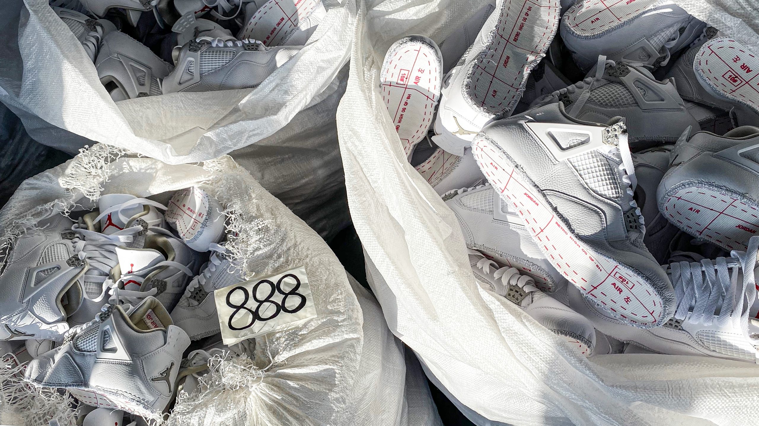 Jordan 4 Retro White Oreo 2021