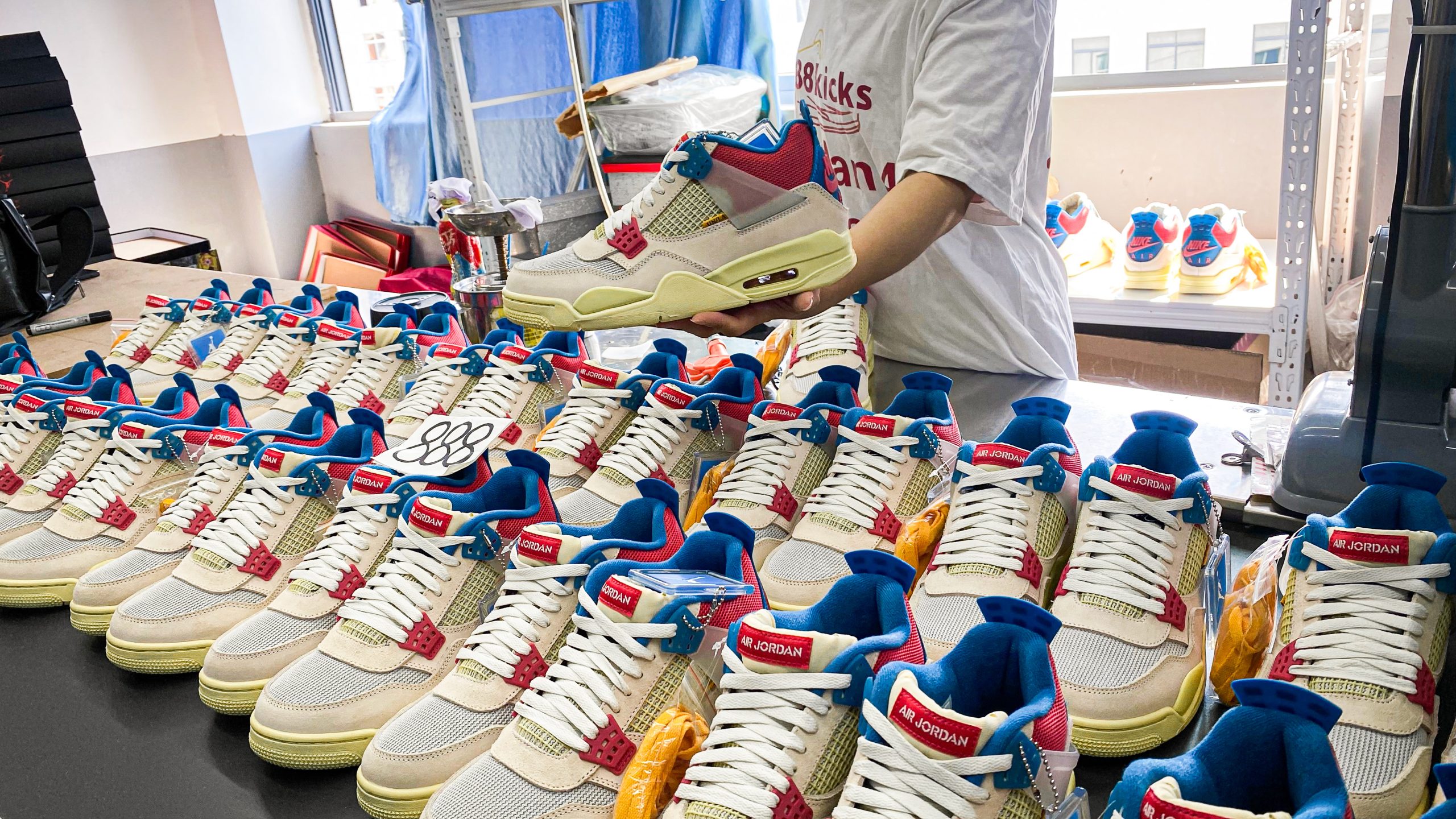 Jordan 4 Retro Union Guava Ice