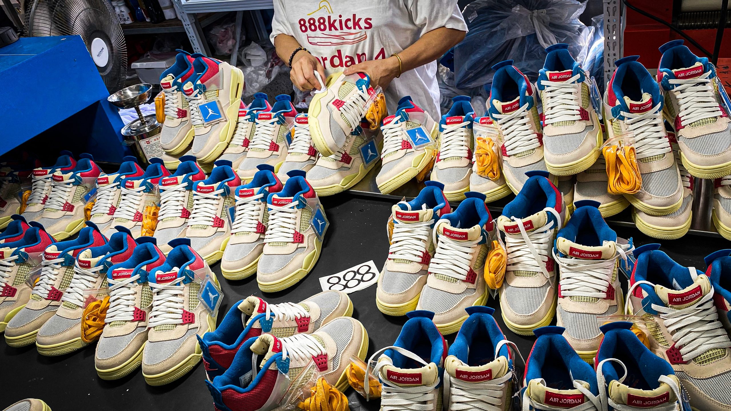 Jordan 4 Retro Union Guava Ice