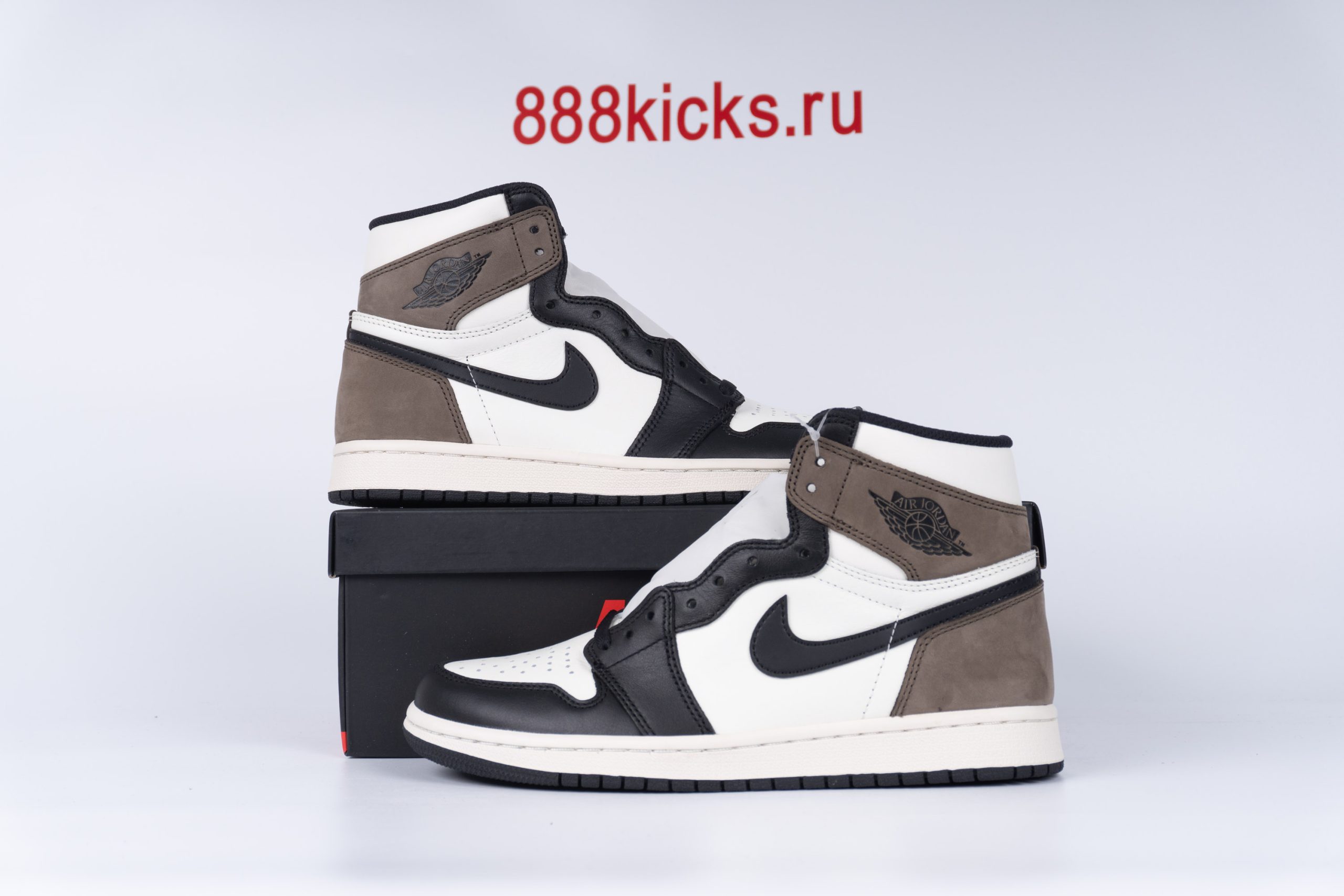 Jordan 1 Retro High Dark Mocha