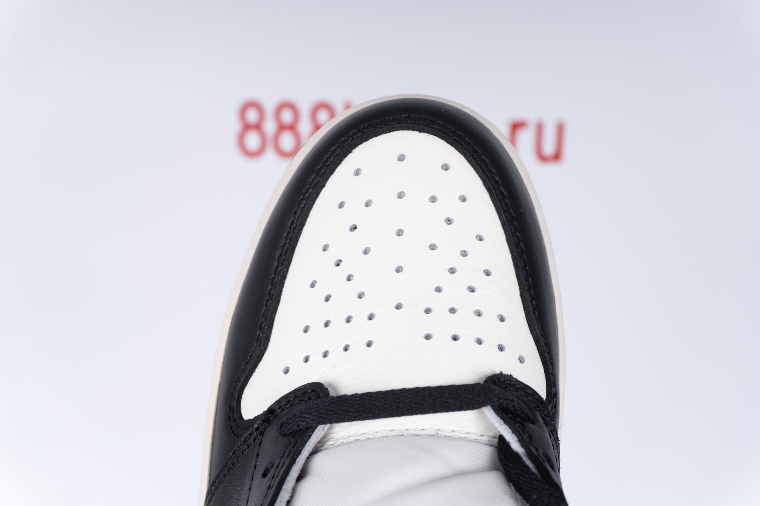 Jordan 1 Retro High Dark Mocha