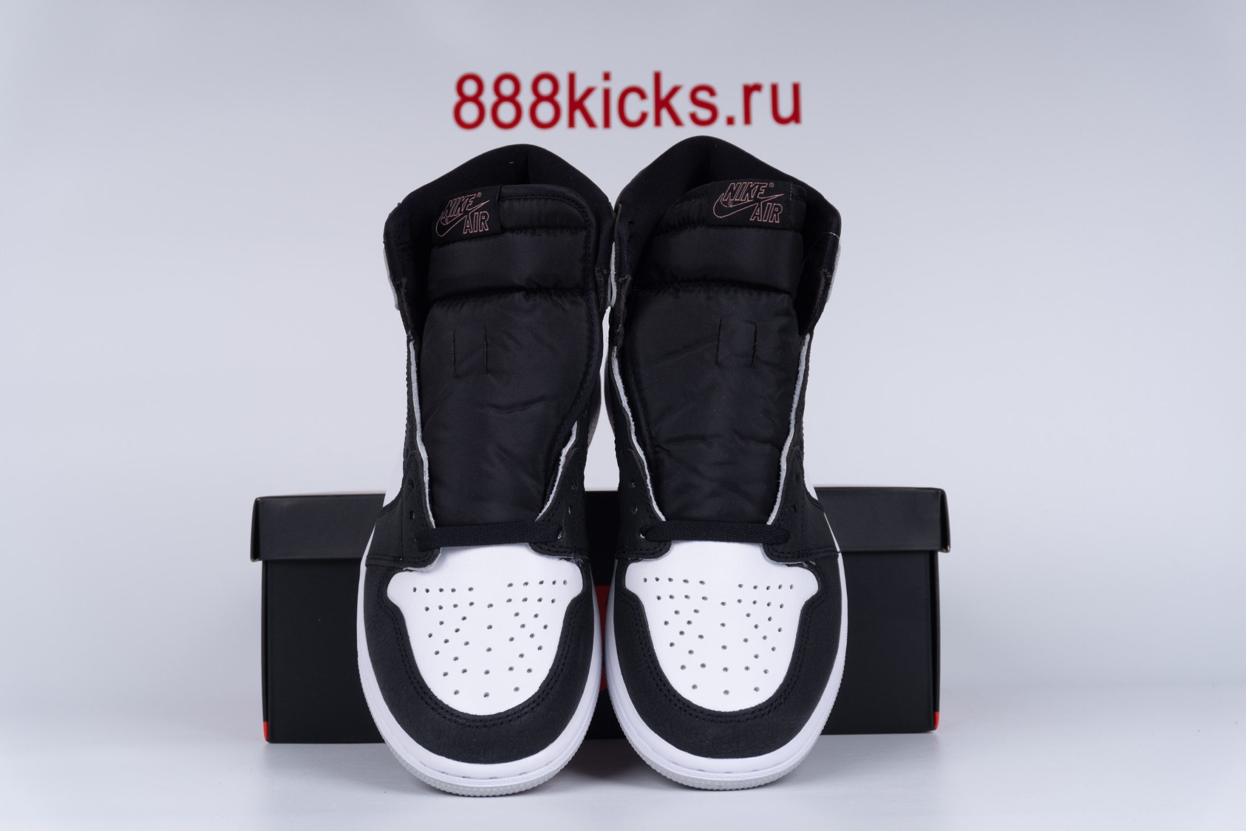 Jordan 1 Retro High OG Bleached Coral