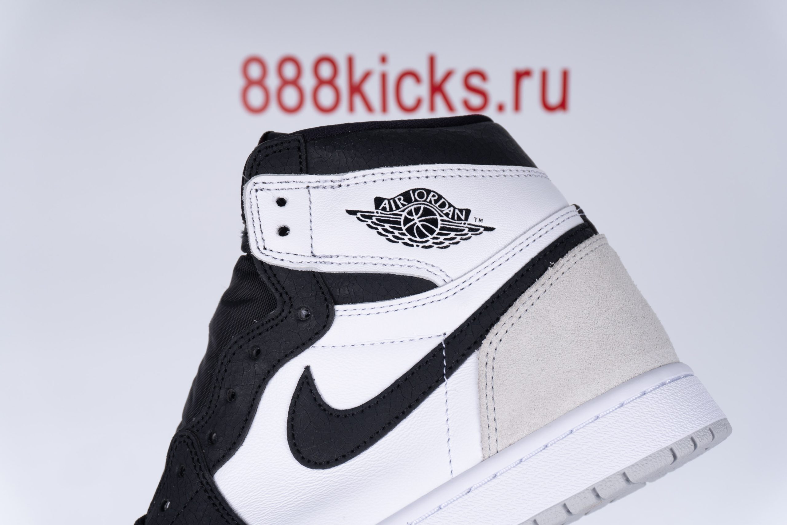 Jordan 1 Retro High OG Bleached Coral