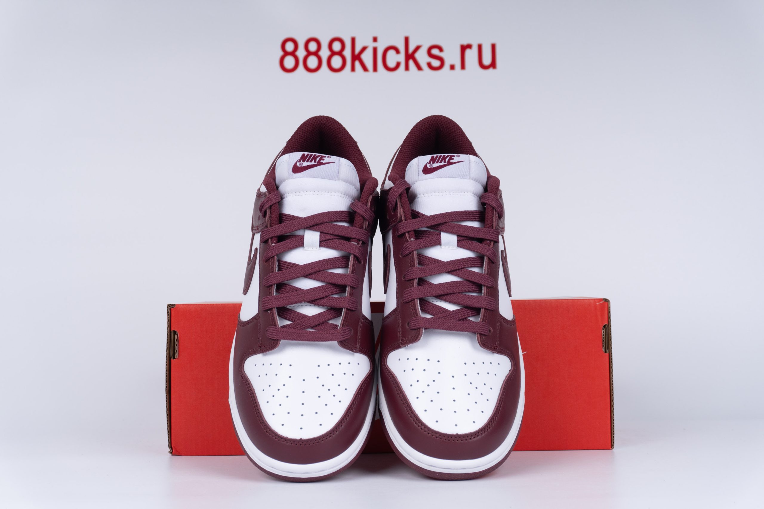 Nike Dunk Low Bordeaux (W)