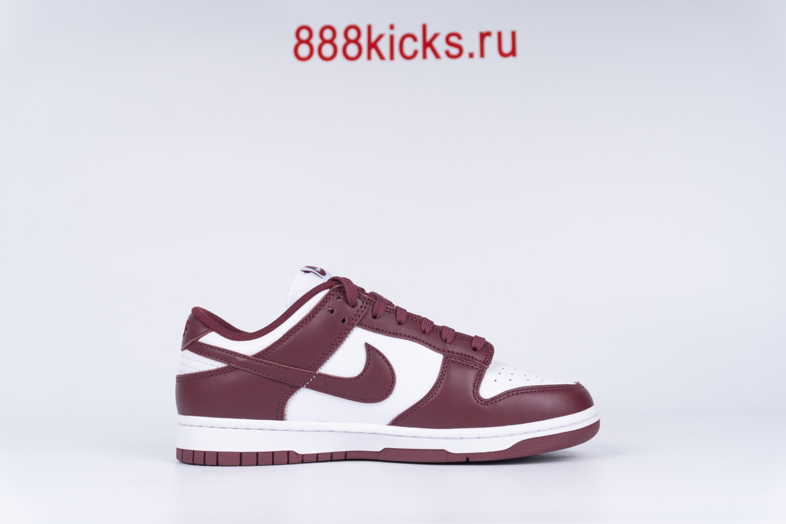 Nike Dunk Low Bordeaux (W)