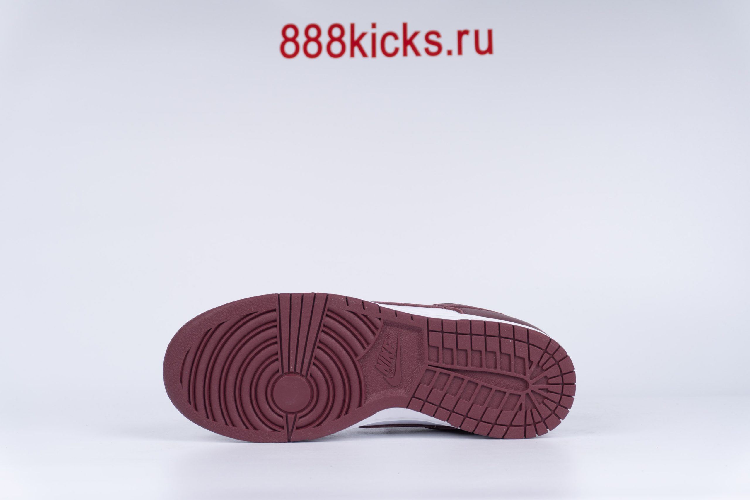 Nike Dunk Low Bordeaux (W)