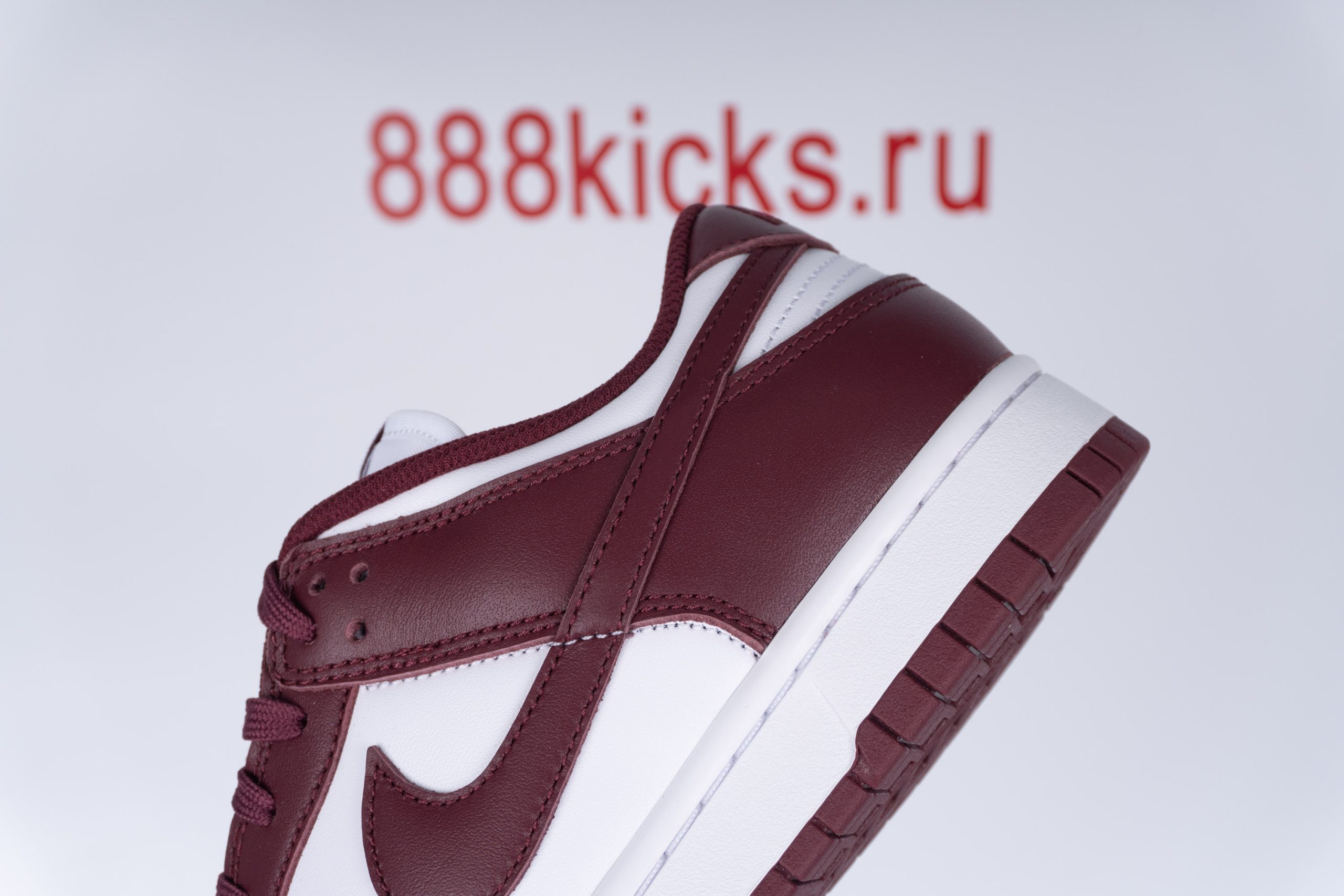Nike Dunk Low Bordeaux (W)