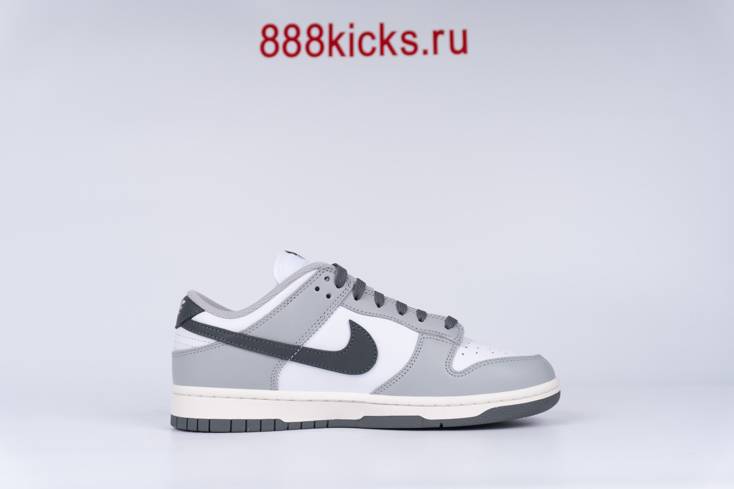 Nike Dunk Low Light Smoke Grey (W)