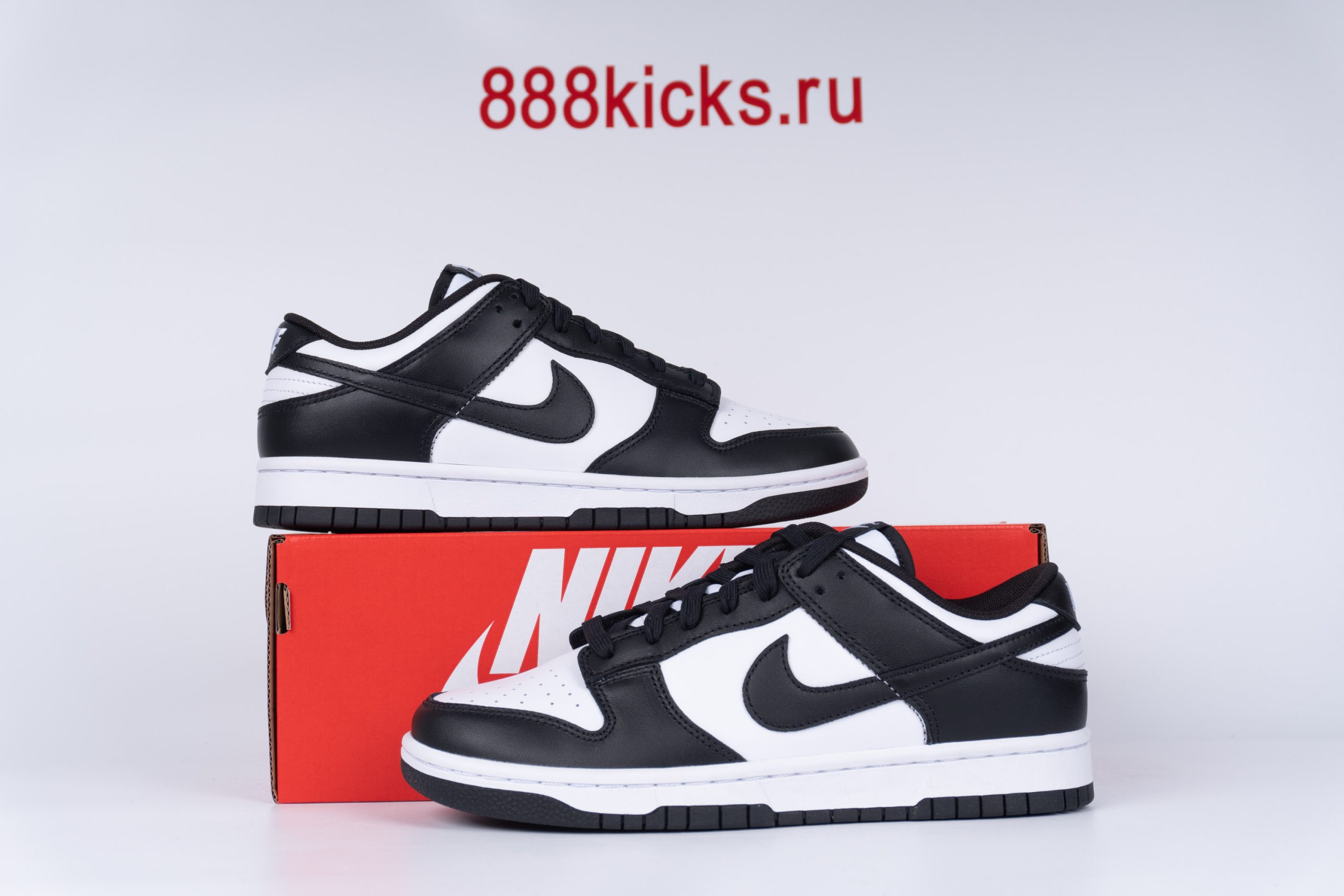 Nike Dunk Low Retro White Black Panda 2021
