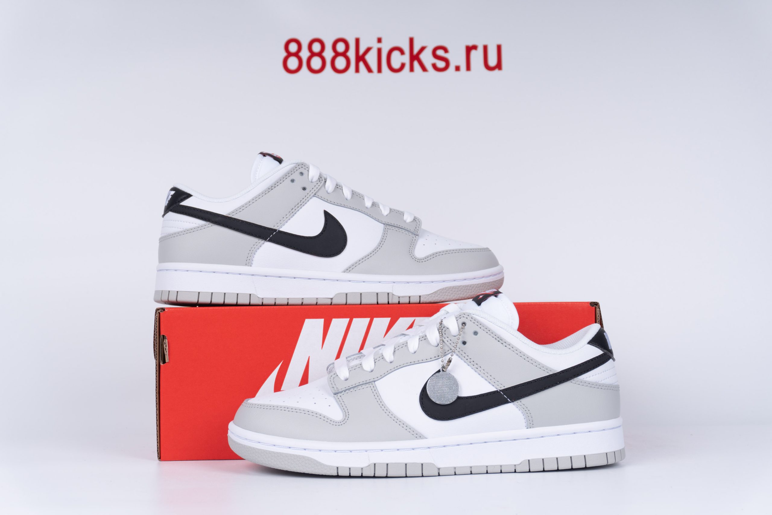 Nike Dunk Low SE Jackpot