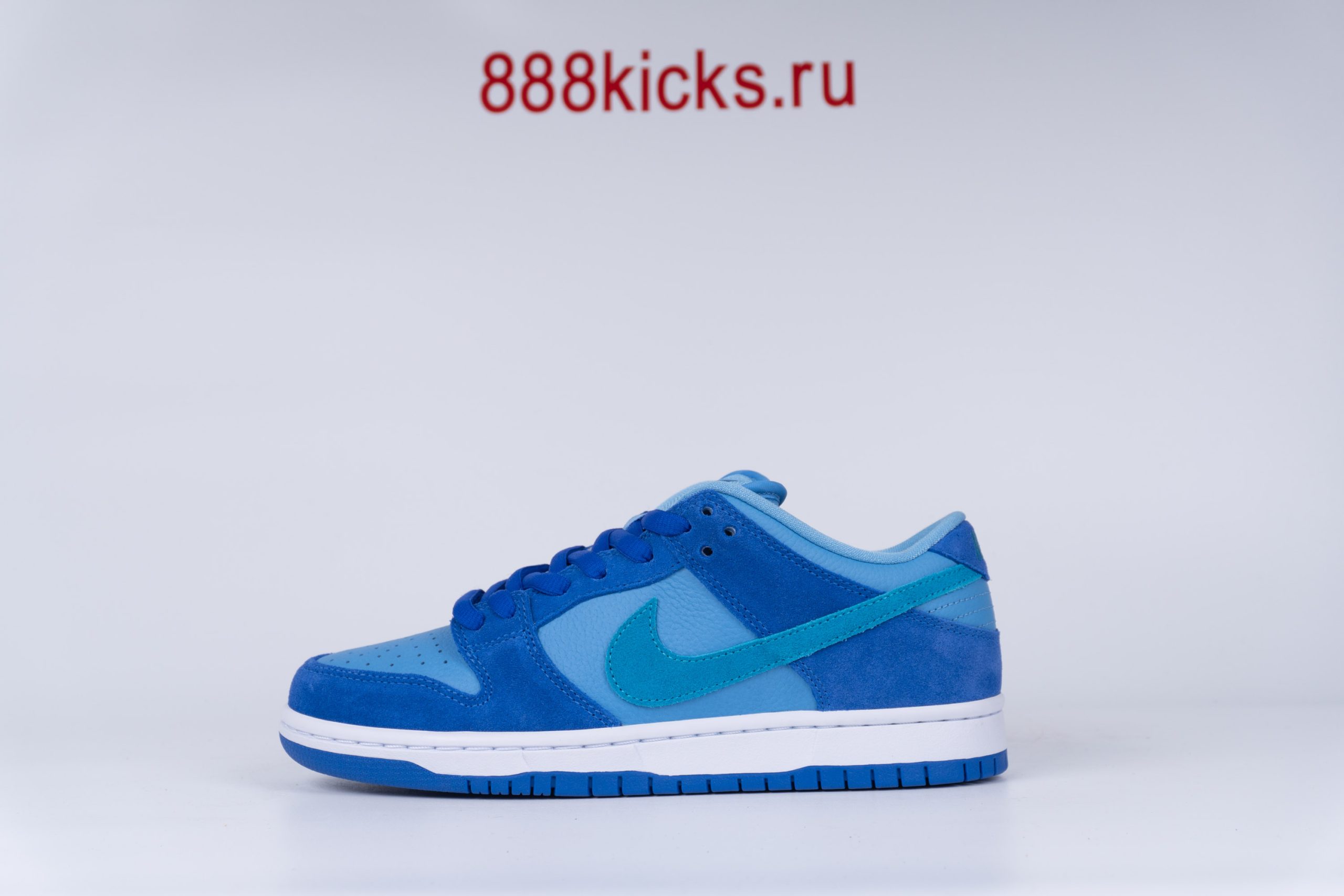 Nike SB Dunk Low Blue Raspberry