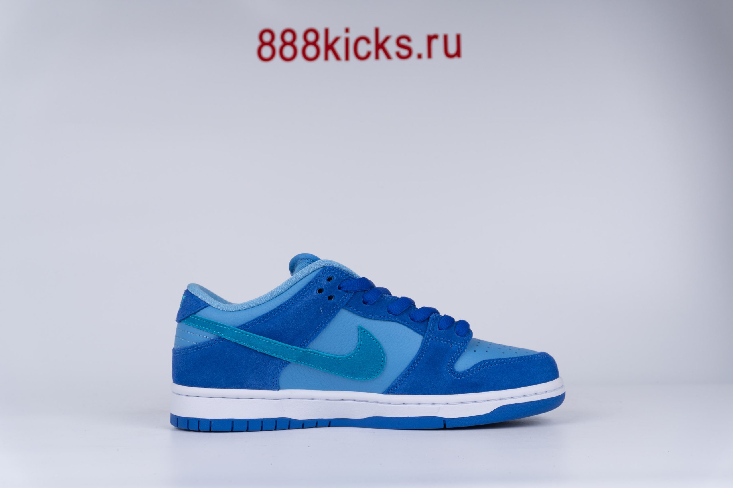 Nike SB Dunk Low Blue Raspberry