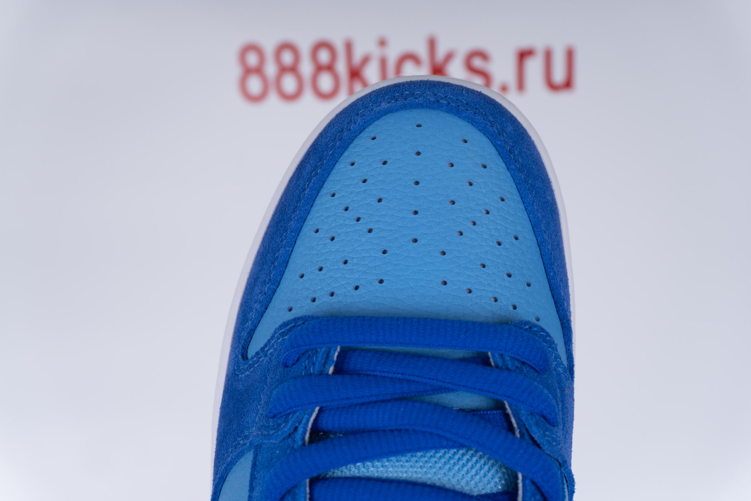 Nike SB Dunk Low Blue Raspberry