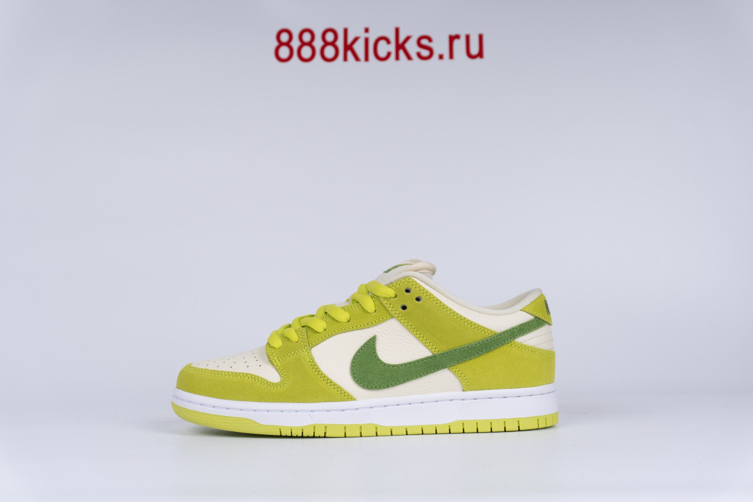 Nike SB Dunk Low Green Apple