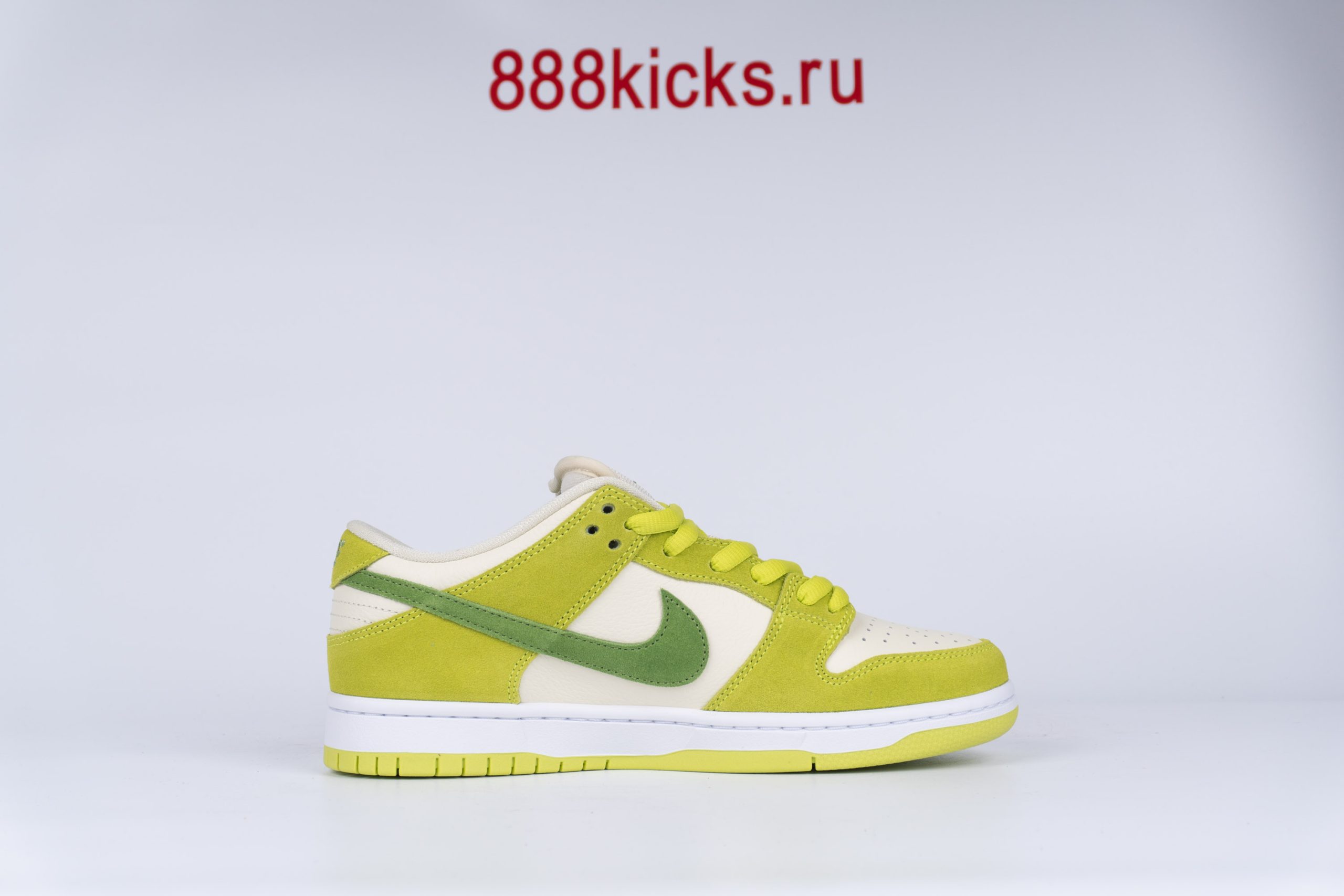 Nike SB Dunk Low Green Apple