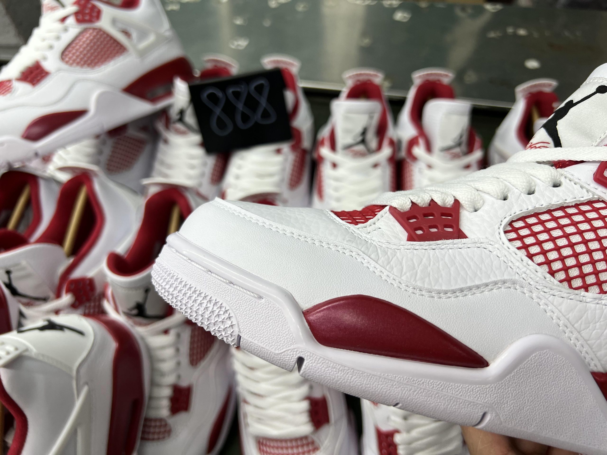 Jordan 4 Retro Alternate 89