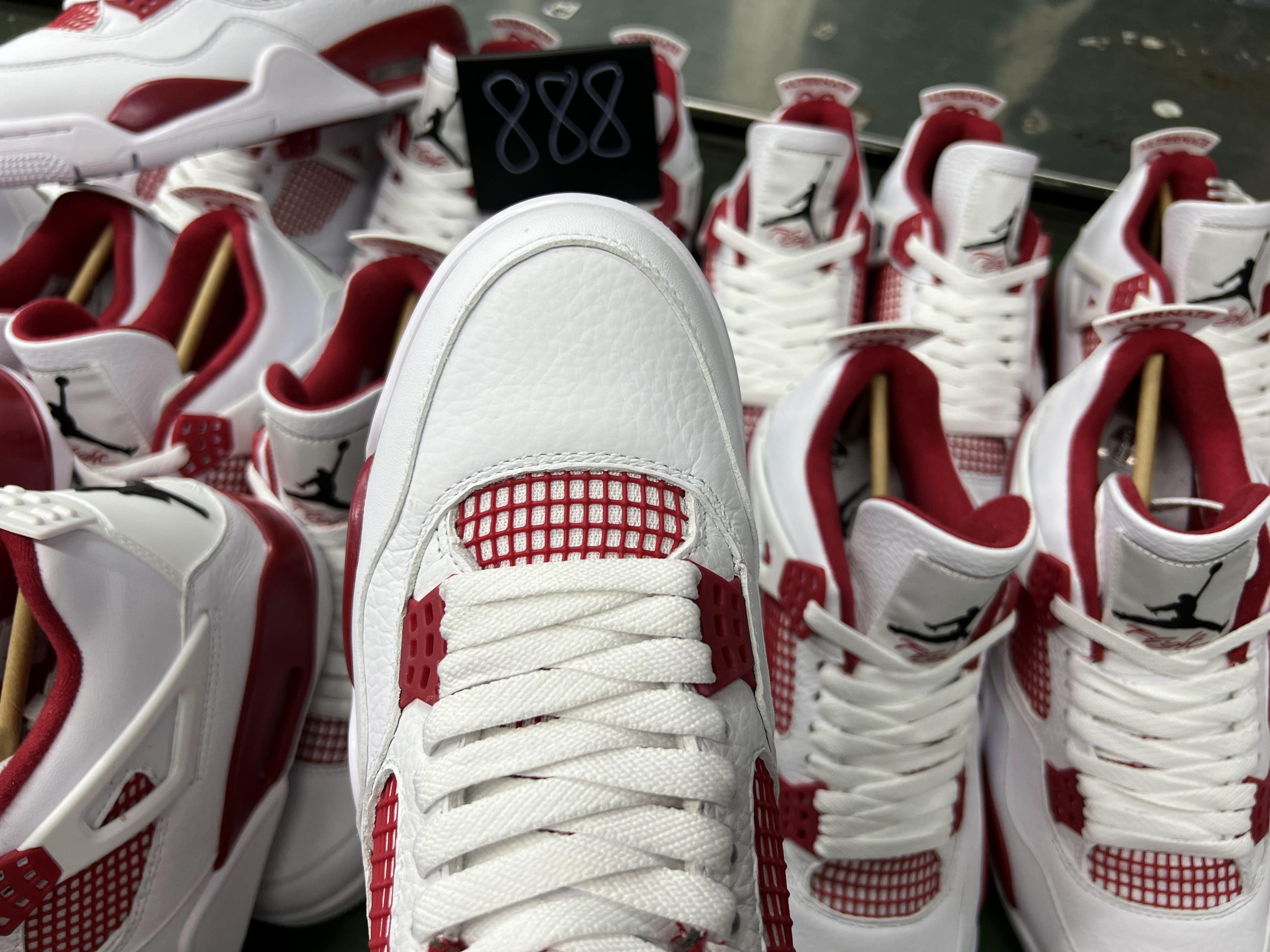 Jordan 4 Retro Alternate 89