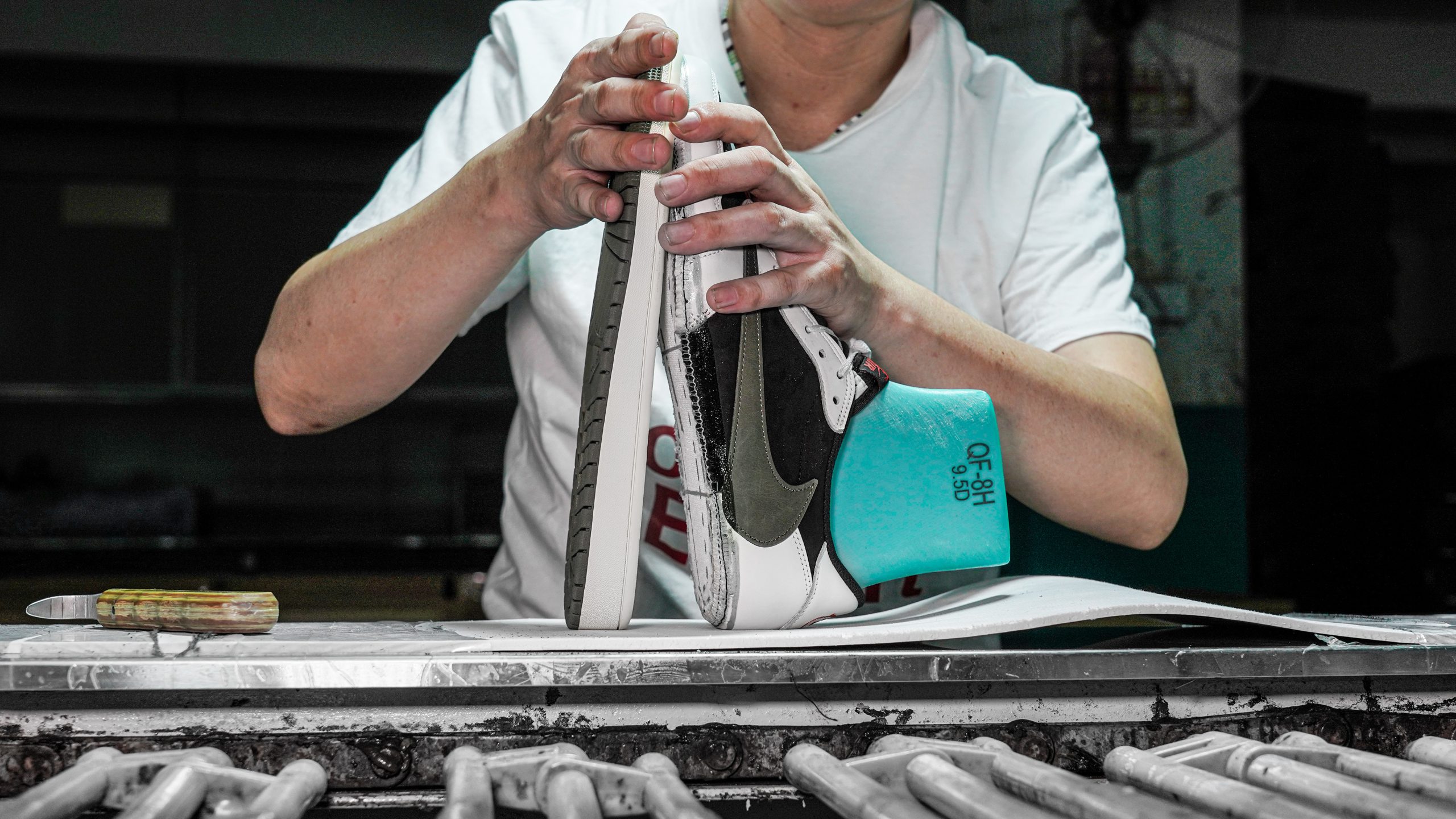 Jordan 1 Retro Low OG SP Travis Scott Olive (W)